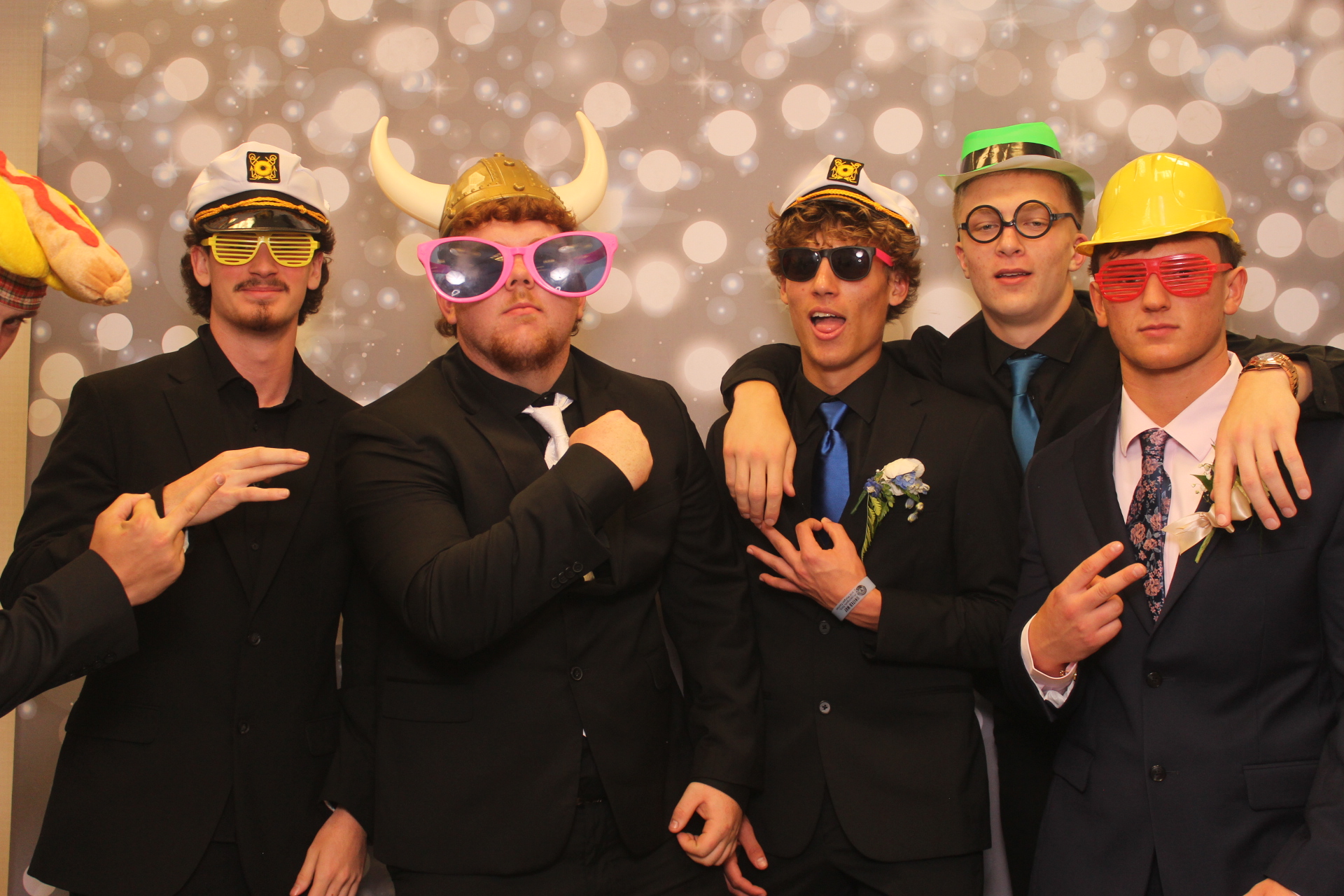 Valley View Prom | View more photos from the event at gallery.photoboothcincy.com/u/PhotoBoothCincy/Valley-View-Prom-0