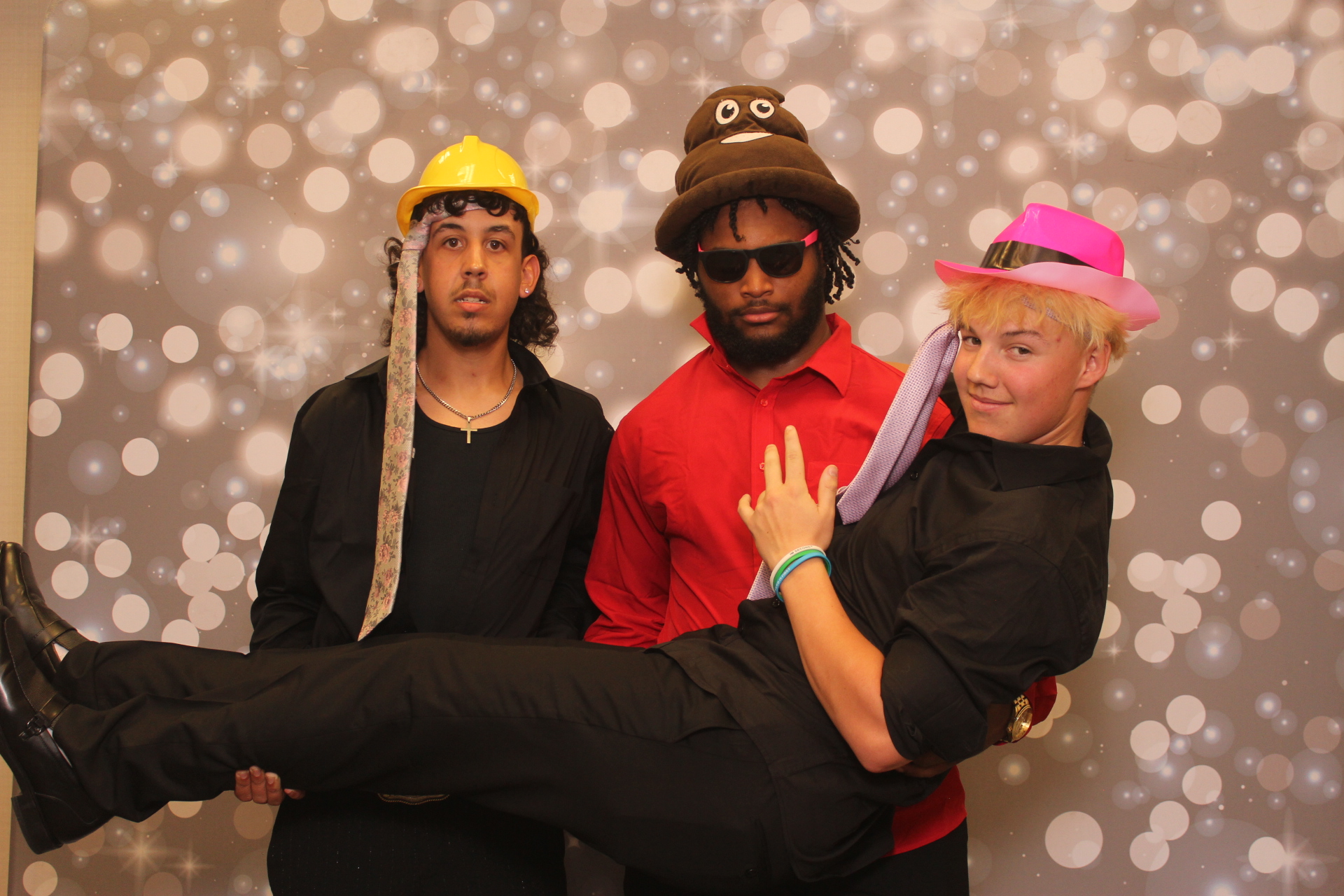 Valley View Prom | View more photos from the event at gallery.photoboothcincy.com/u/PhotoBoothCincy/Valley-View-Prom-0