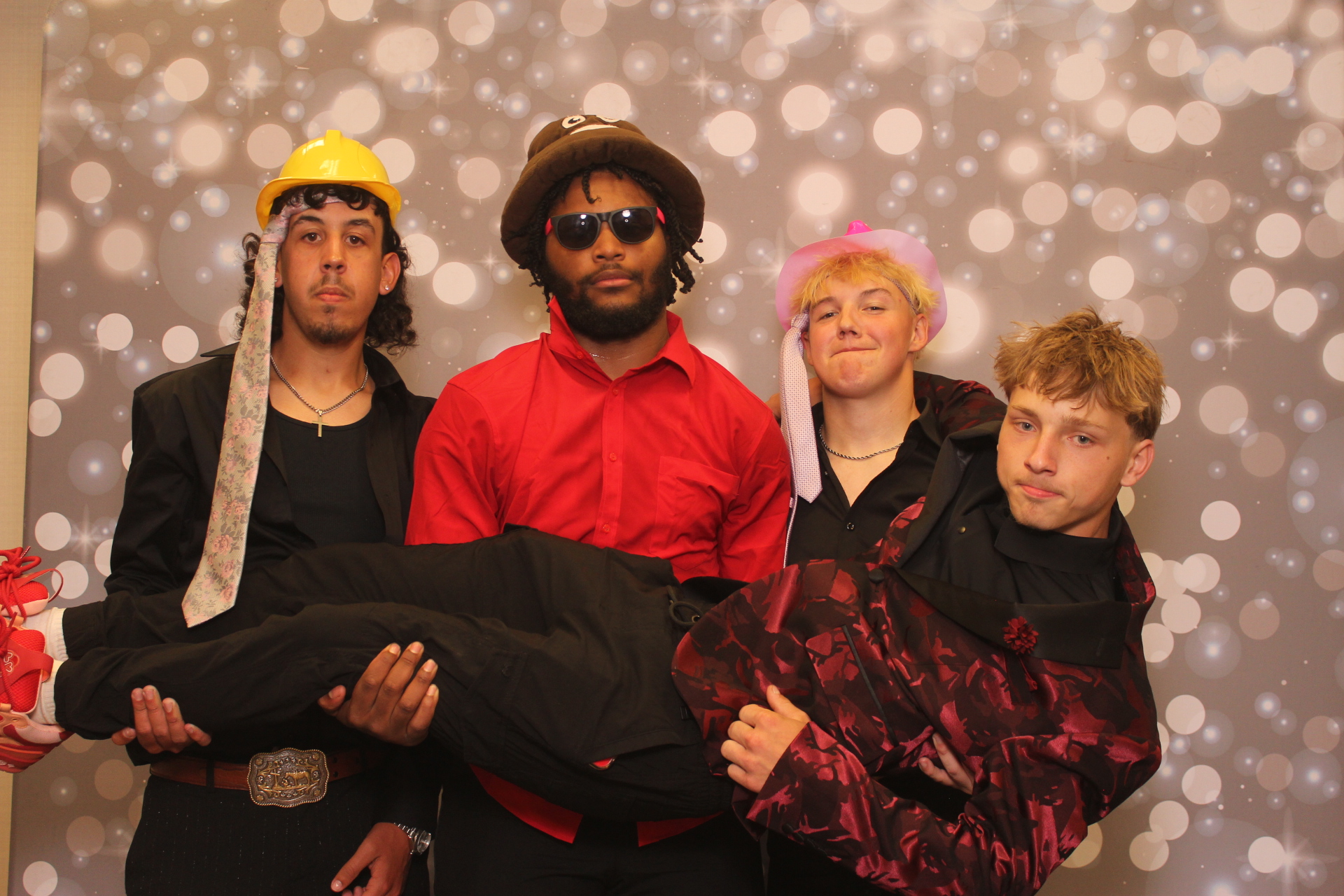 Valley View Prom | View more photos from the event at gallery.photoboothcincy.com/u/PhotoBoothCincy/Valley-View-Prom-0