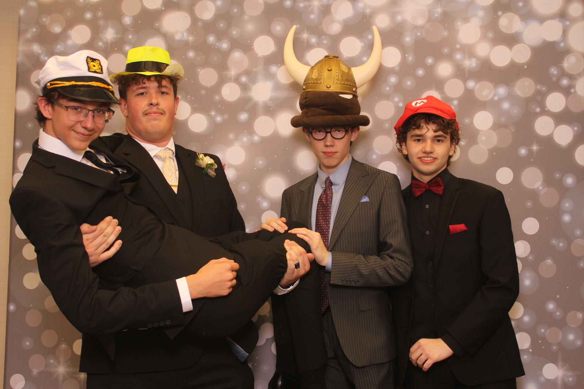 Valley View Prom | View more photos from the event at gallery.photoboothcincy.com/u/PhotoBoothCincy/Valley-View-Prom-0