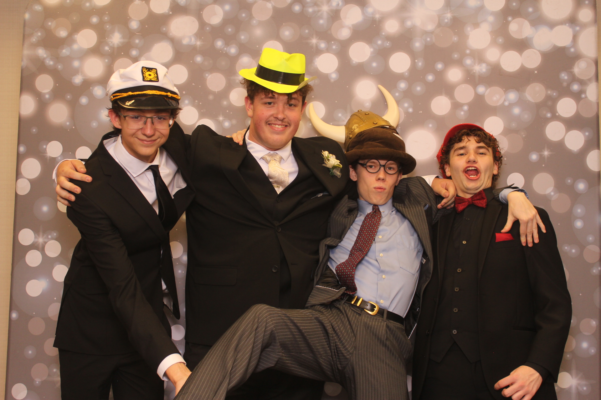 Valley View Prom | View more photos from the event at gallery.photoboothcincy.com/u/PhotoBoothCincy/Valley-View-Prom-0