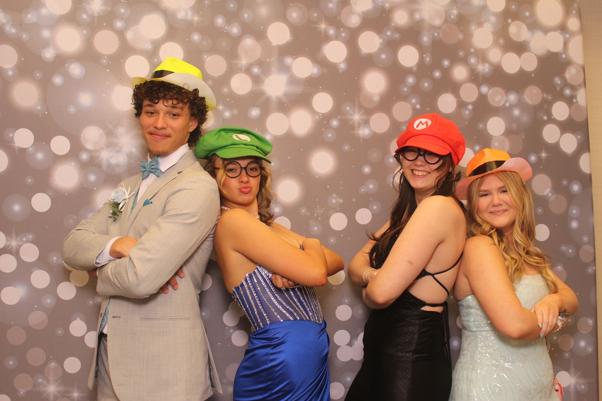 Valley View Prom | View more photos from the event at gallery.photoboothcincy.com/u/PhotoBoothCincy/Valley-View-Prom-0