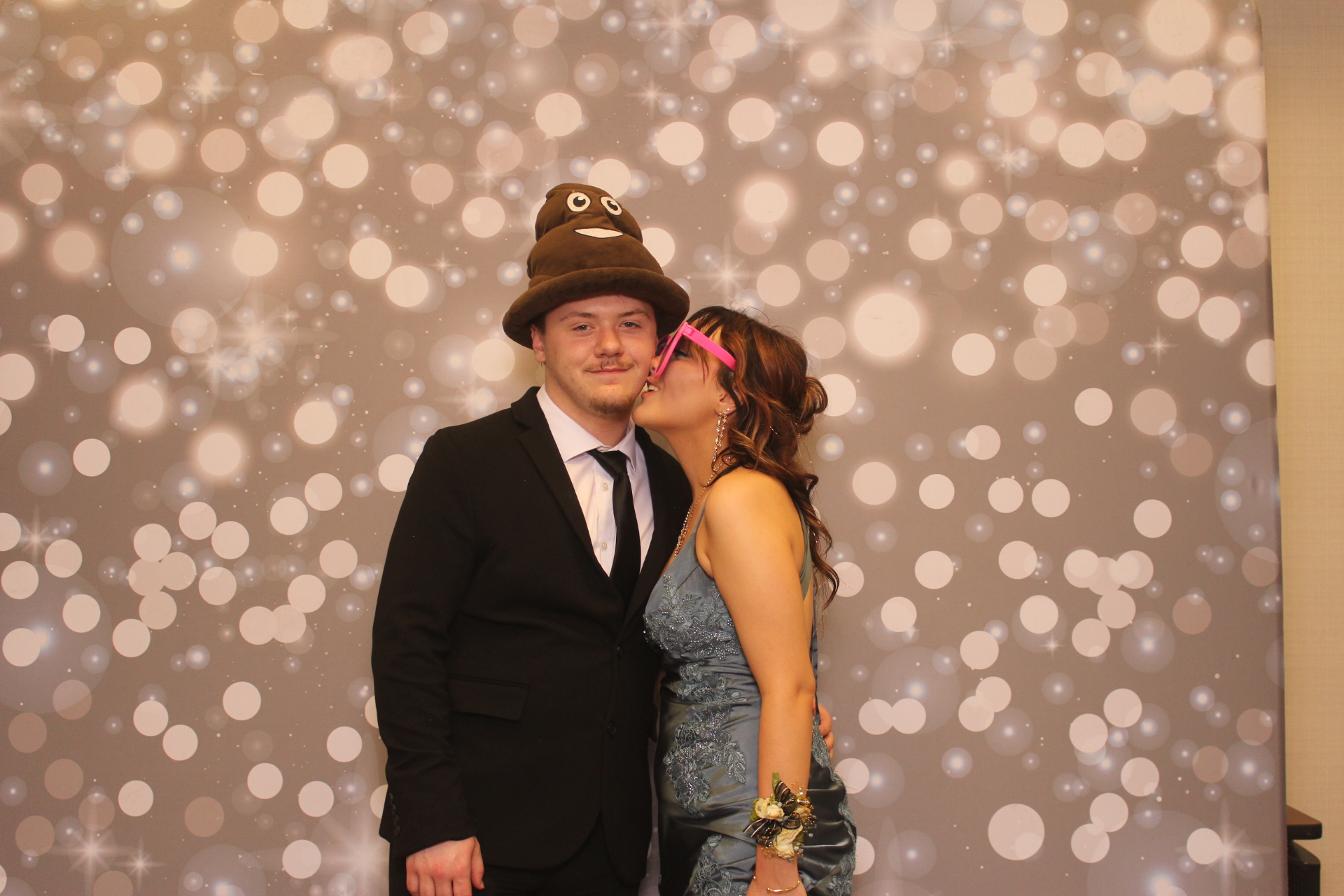 Valley View Prom | View more photos from the event at gallery.photoboothcincy.com/u/PhotoBoothCincy/Valley-View-Prom-0