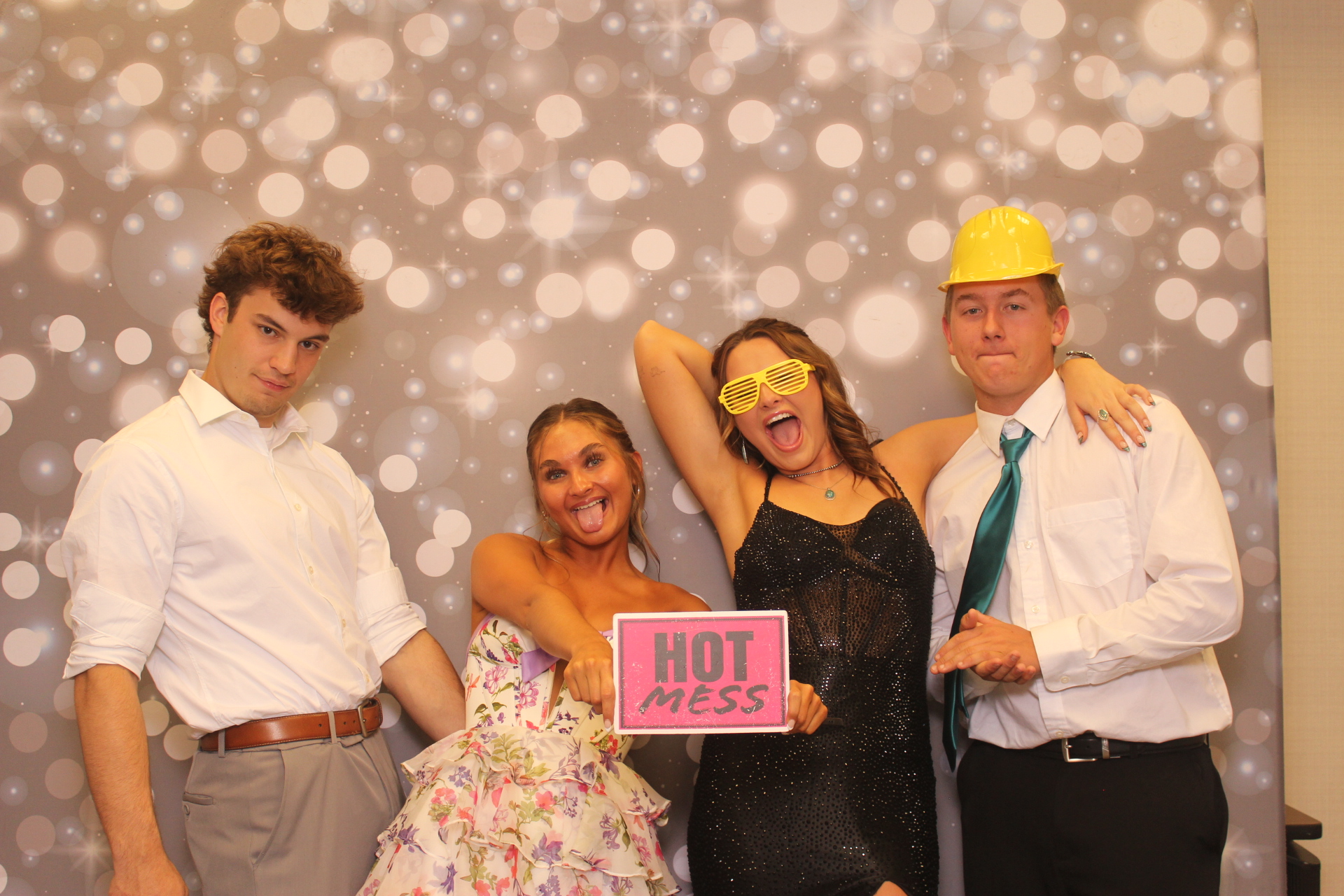 Valley View Prom | View more photos from the event at gallery.photoboothcincy.com/u/PhotoBoothCincy/Valley-View-Prom-0