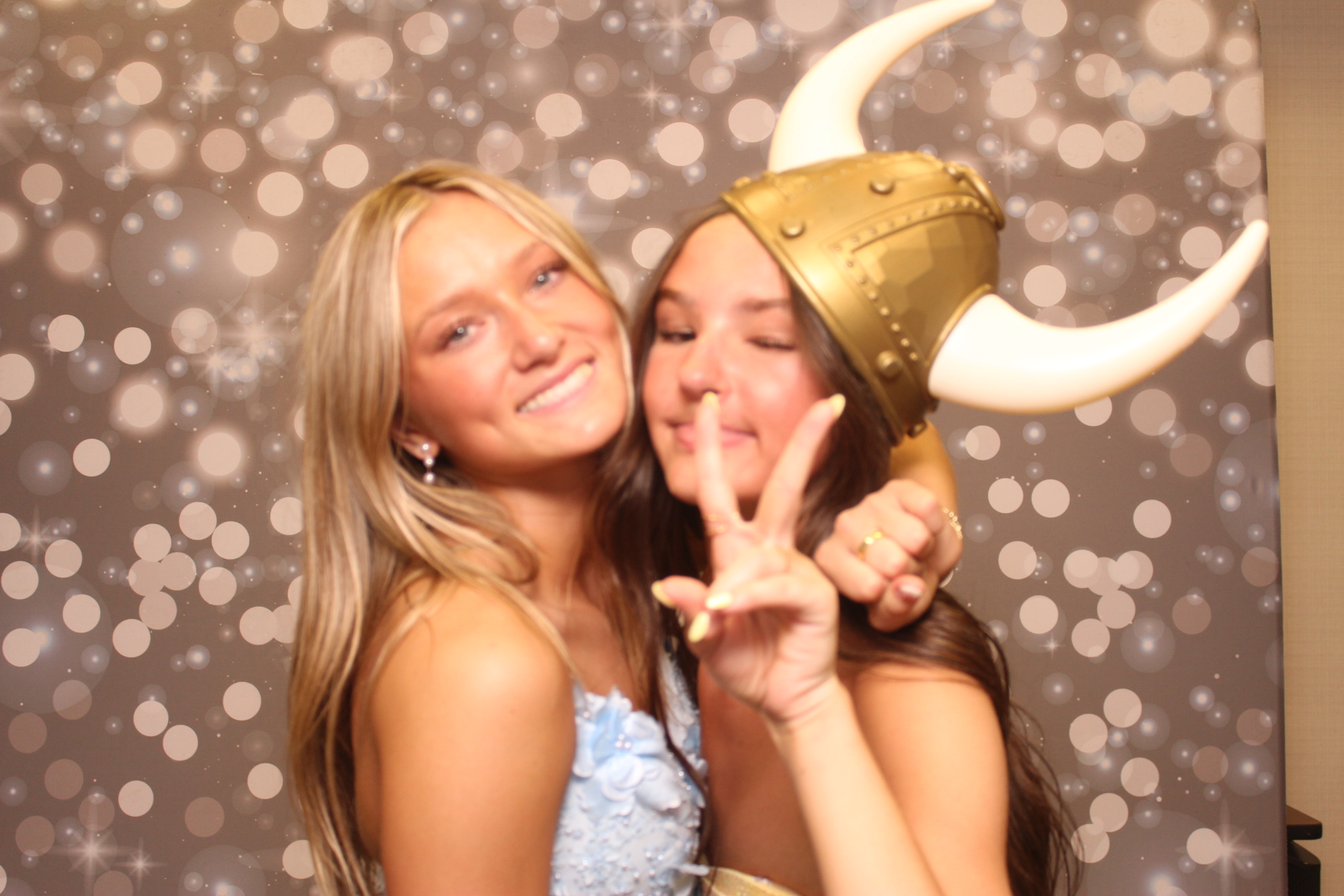 Valley View Prom | View more photos from the event at gallery.photoboothcincy.com/u/PhotoBoothCincy/Valley-View-Prom-0
