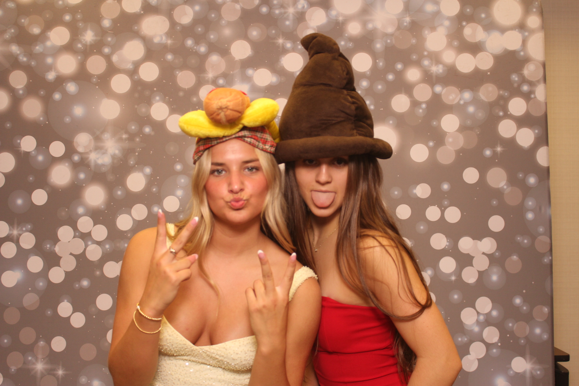 Valley View Prom | View more photos from the event at gallery.photoboothcincy.com/u/PhotoBoothCincy/Valley-View-Prom-0