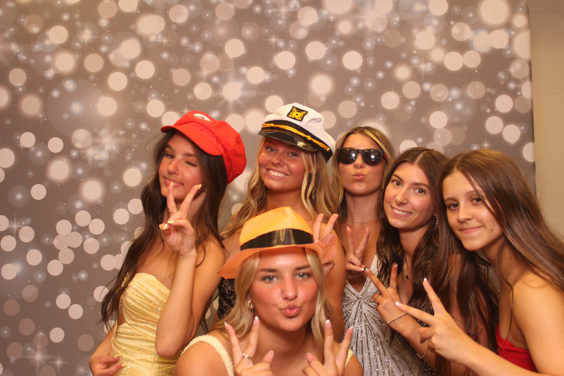Valley View Prom | View more photos from the event at gallery.photoboothcincy.com/u/PhotoBoothCincy/Valley-View-Prom-0