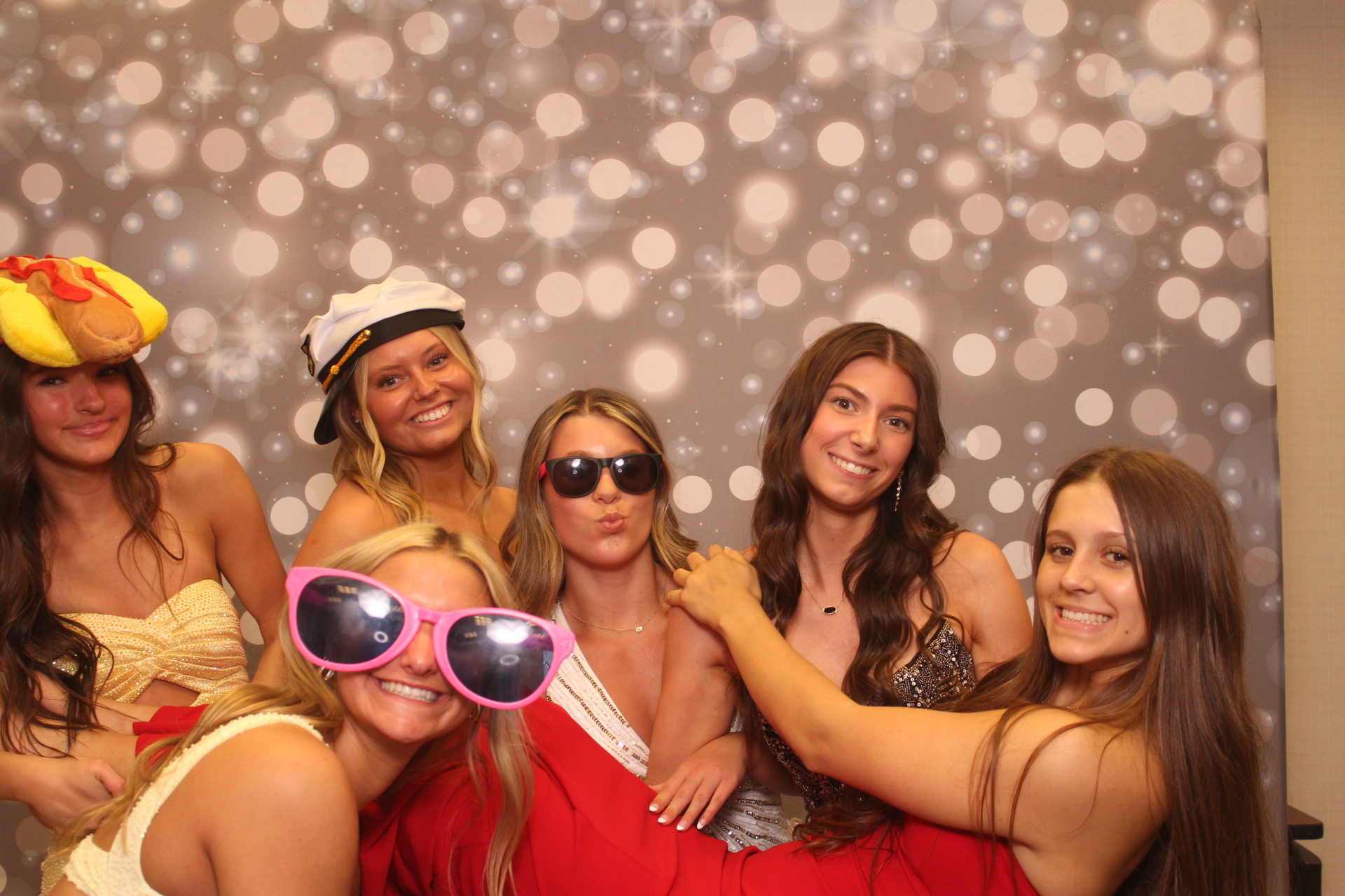 Valley View Prom | View more photos from the event at gallery.photoboothcincy.com/u/PhotoBoothCincy/Valley-View-Prom-0