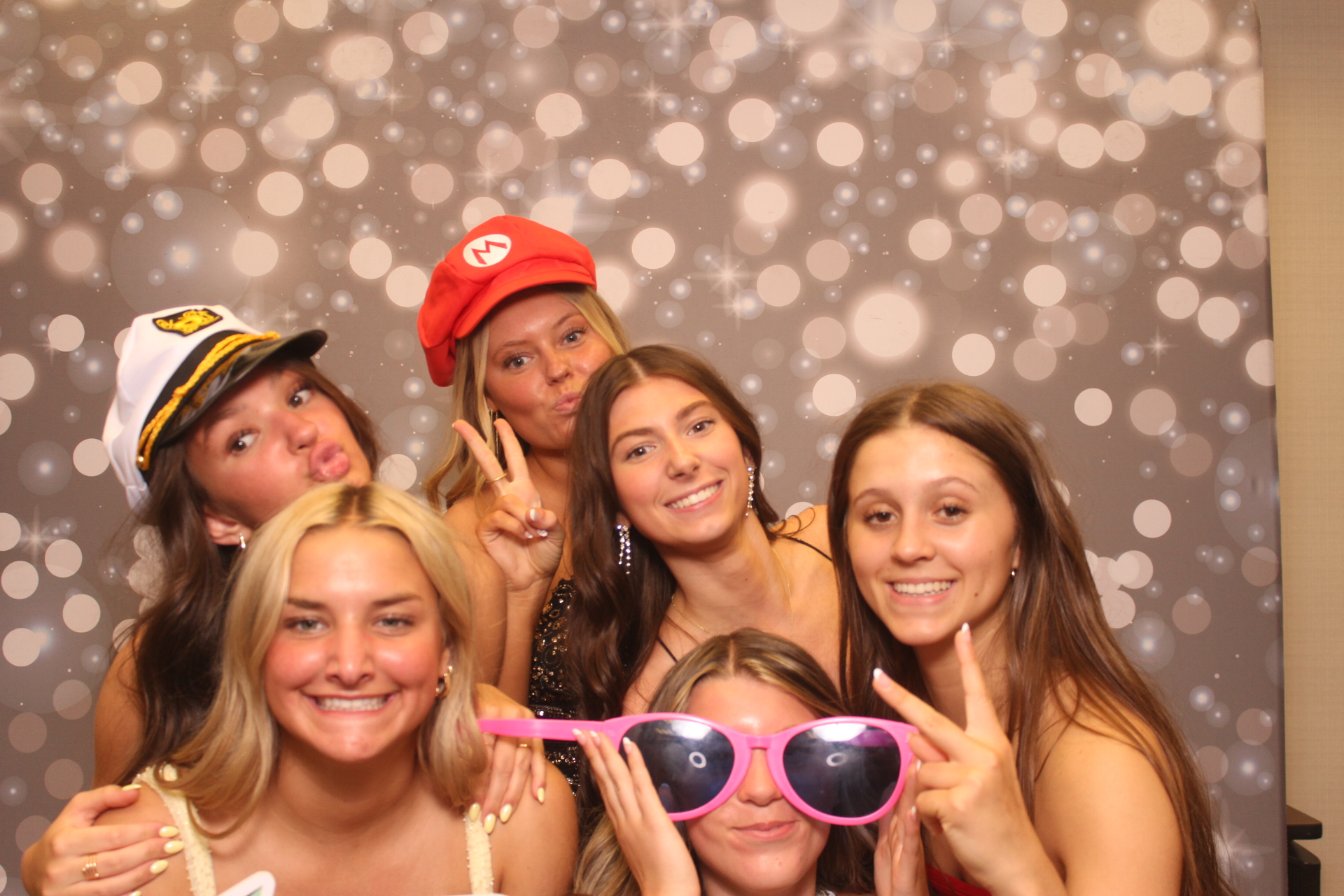 Valley View Prom | View more photos from the event at gallery.photoboothcincy.com/u/PhotoBoothCincy/Valley-View-Prom-0