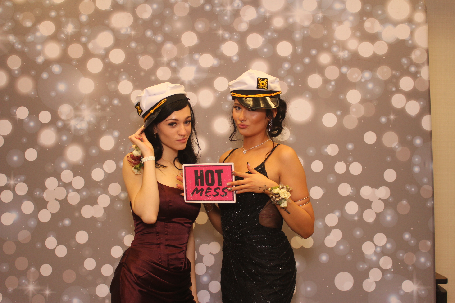 Valley View Prom | View more photos from the event at gallery.photoboothcincy.com/u/PhotoBoothCincy/Valley-View-Prom-0