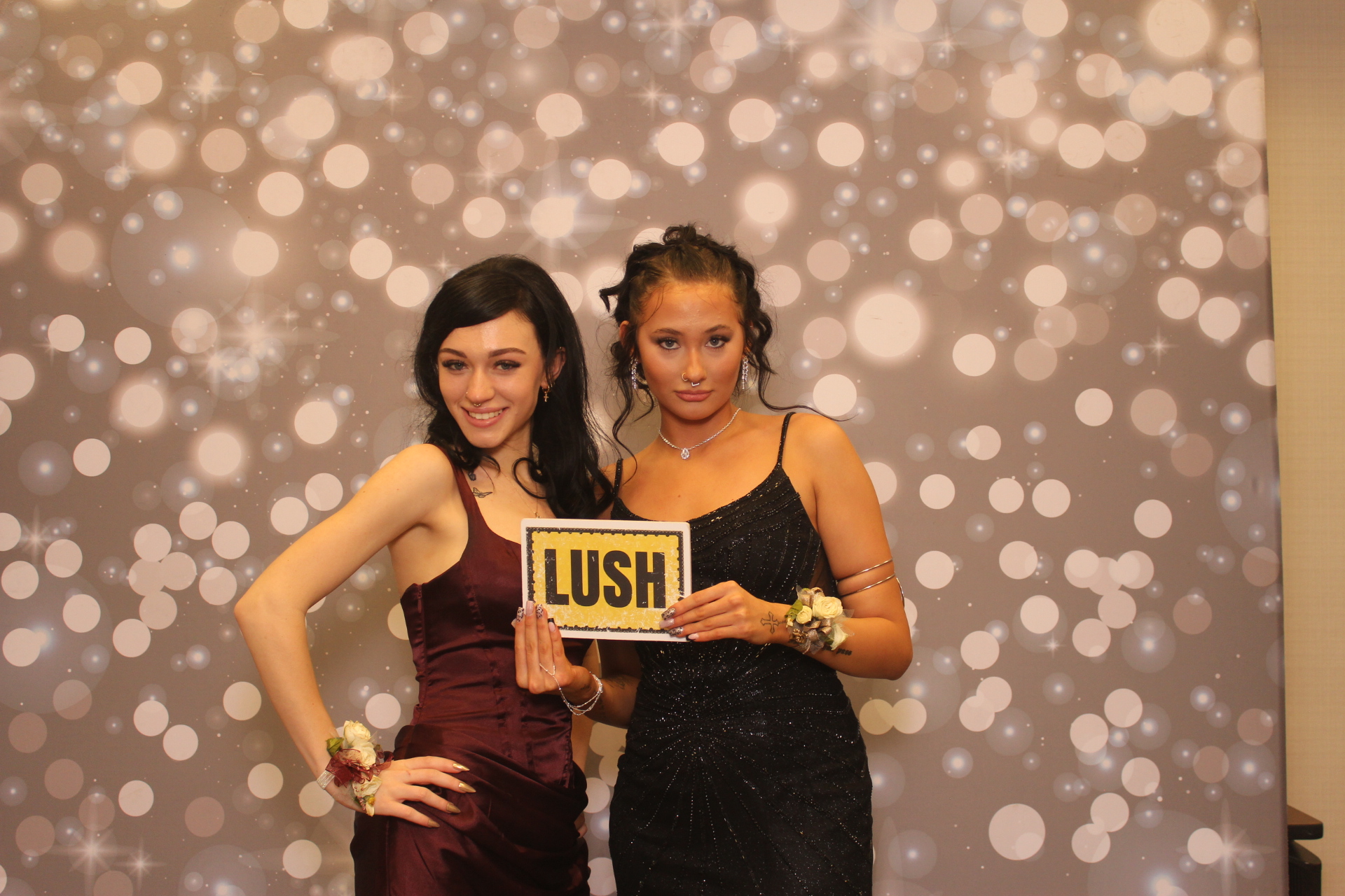 Valley View Prom | View more photos from the event at gallery.photoboothcincy.com/u/PhotoBoothCincy/Valley-View-Prom-0