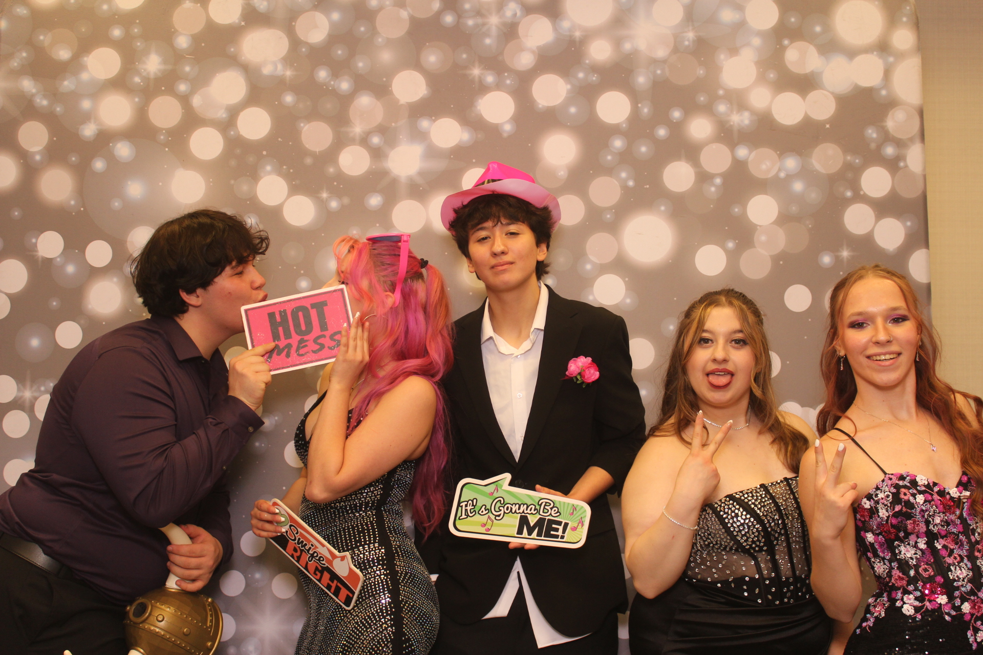 Valley View Prom | View more photos from the event at gallery.photoboothcincy.com/u/PhotoBoothCincy/Valley-View-Prom-0