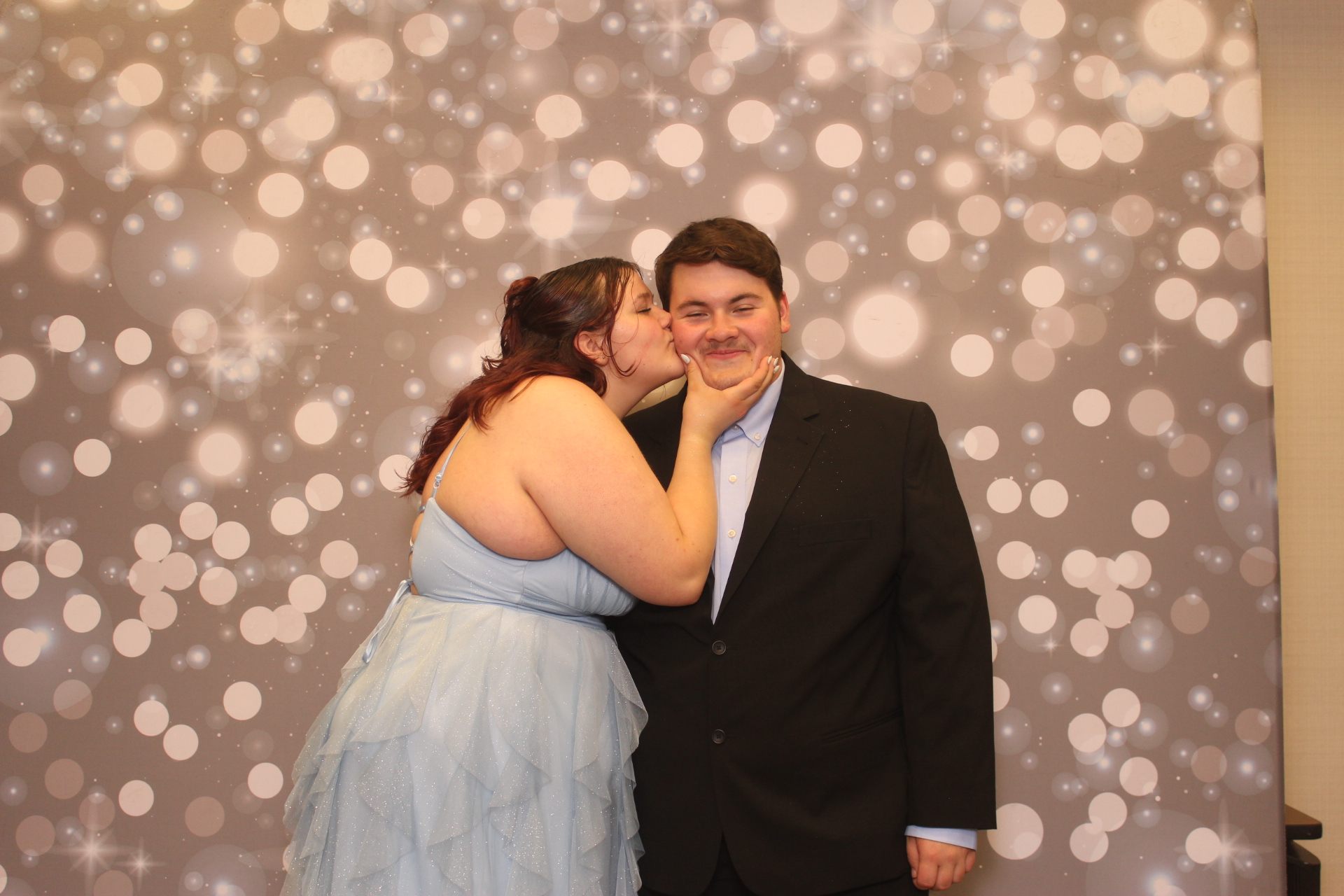 Valley View Prom | View more photos from the event at gallery.photoboothcincy.com/u/PhotoBoothCincy/Valley-View-Prom-0