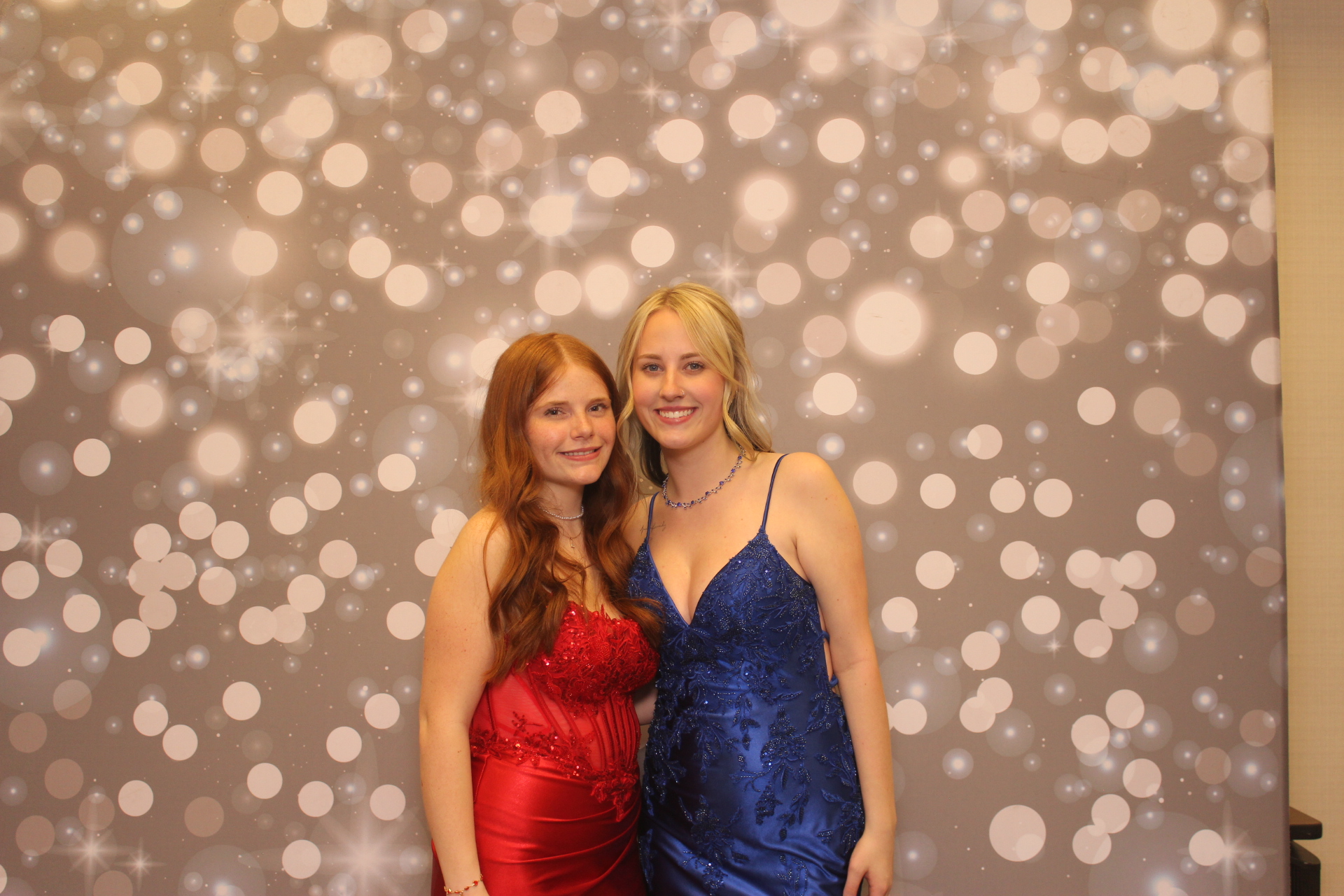 Valley View Prom | View more photos from the event at gallery.photoboothcincy.com/u/PhotoBoothCincy/Valley-View-Prom-0
