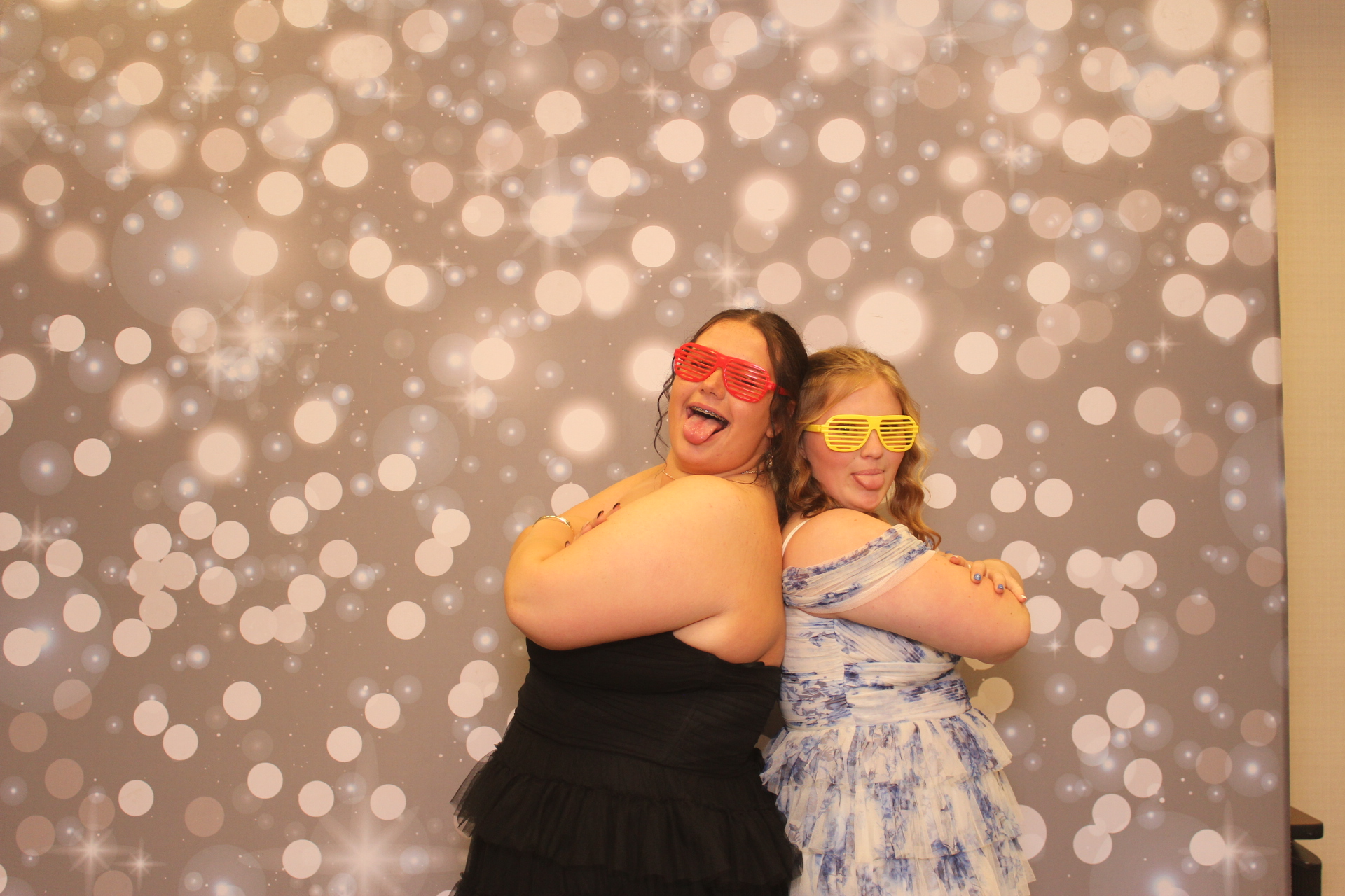 Valley View Prom | View more photos from the event at gallery.photoboothcincy.com/u/PhotoBoothCincy/Valley-View-Prom-0
