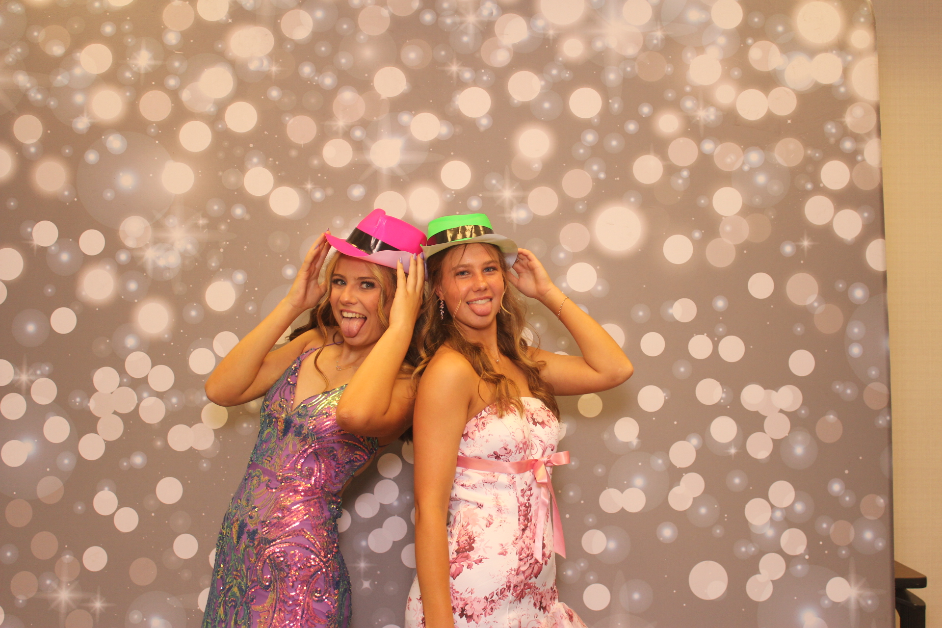 Valley View Prom | View more photos from the event at gallery.photoboothcincy.com/u/PhotoBoothCincy/Valley-View-Prom-0
