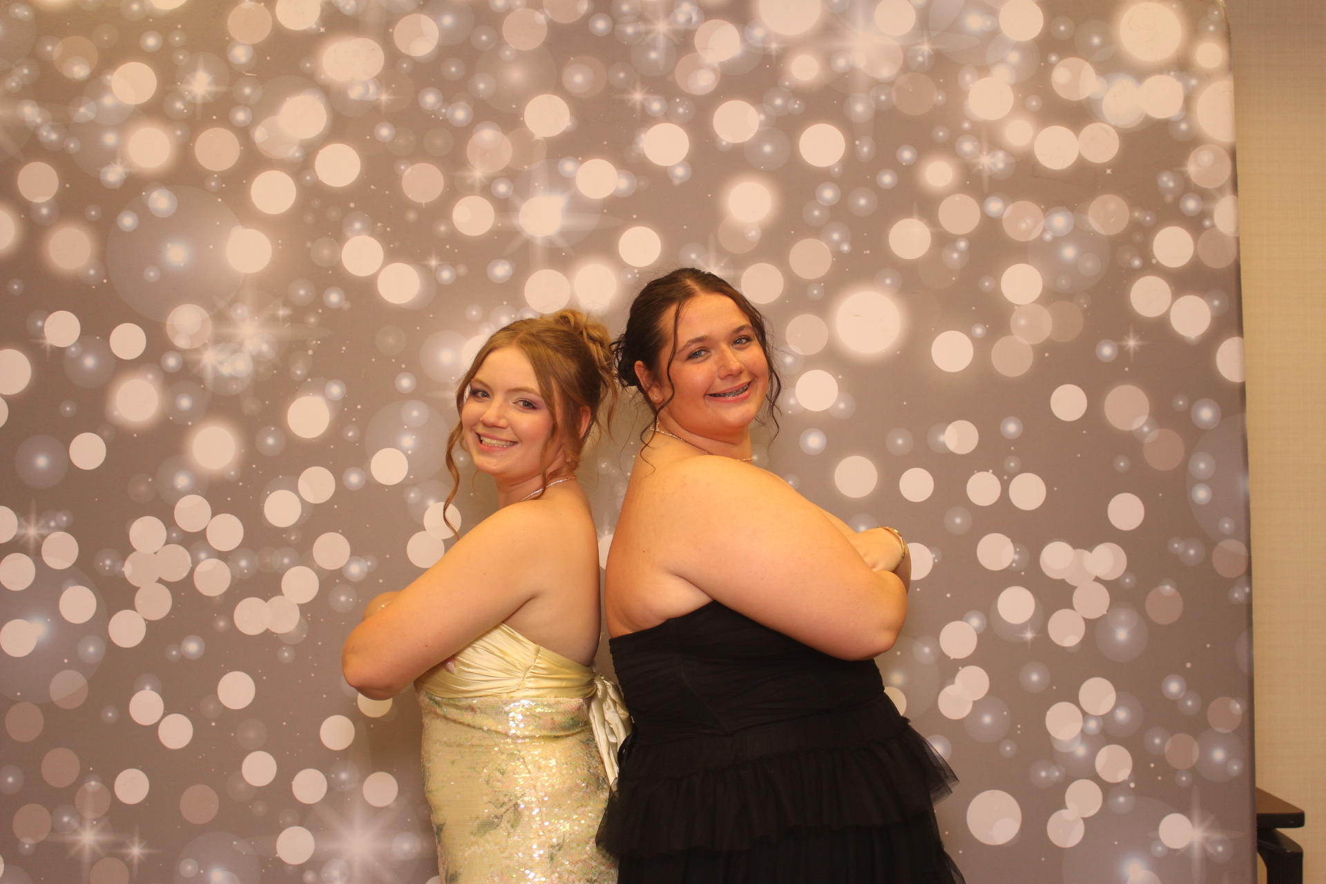 Valley View Prom | View more photos from the event at gallery.photoboothcincy.com/u/PhotoBoothCincy/Valley-View-Prom-0
