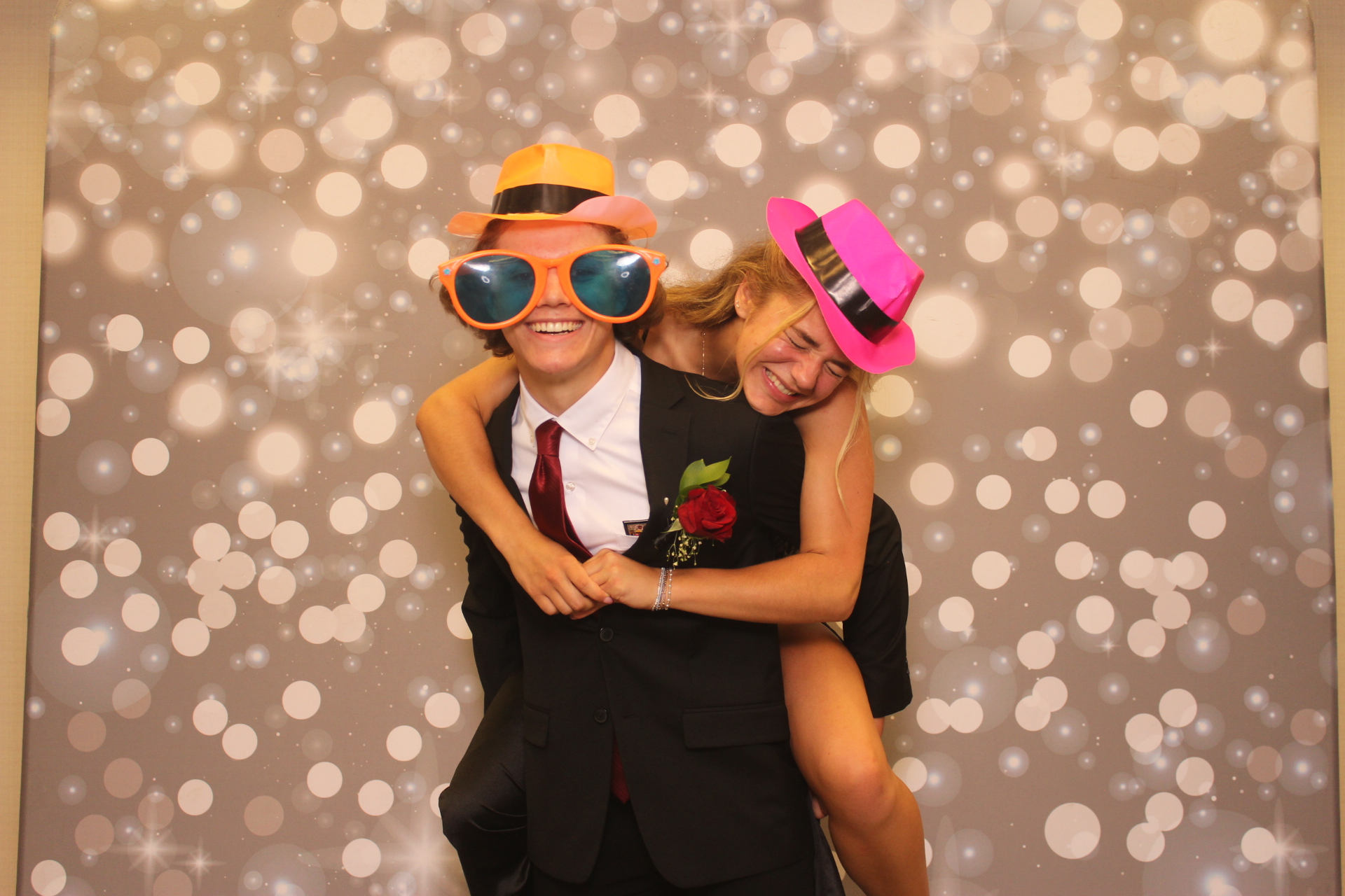 Valley View Prom | View more photos from the event at gallery.photoboothcincy.com/u/PhotoBoothCincy/Valley-View-Prom-0