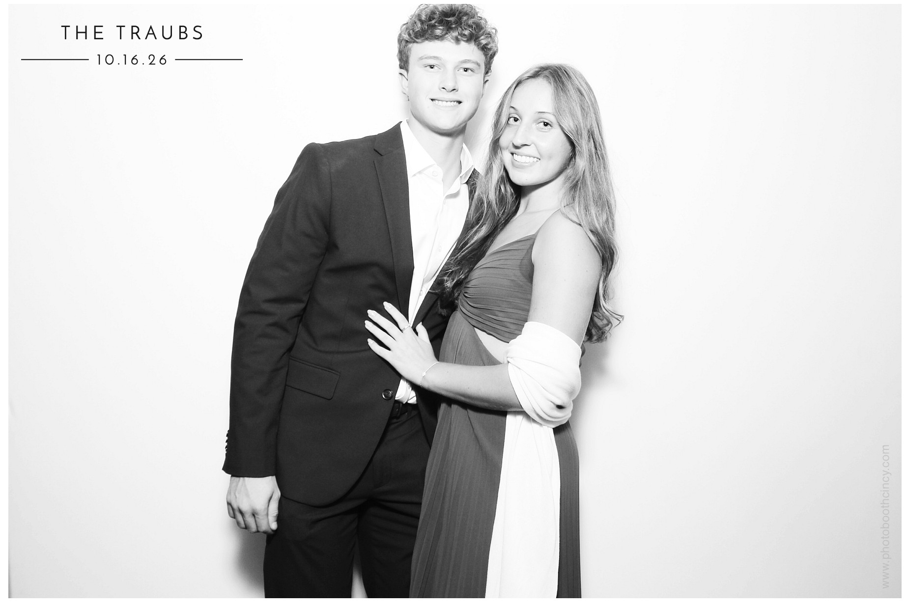 Victoria & James Wedding | View more photos from the event at gallery.photoboothcincy.com/u/PhotoBoothCincy/Victoria-James-Wedding
