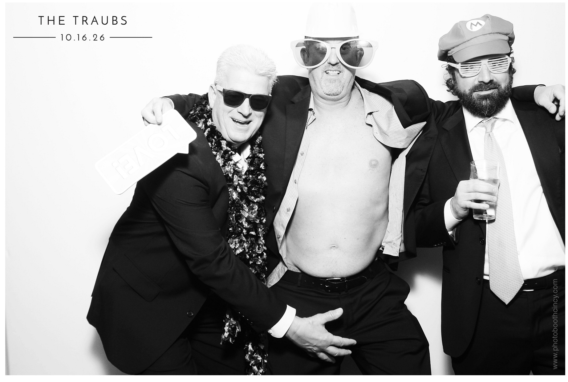 Victoria & James Wedding | View more photos from the event at gallery.photoboothcincy.com/u/PhotoBoothCincy/Victoria-James-Wedding