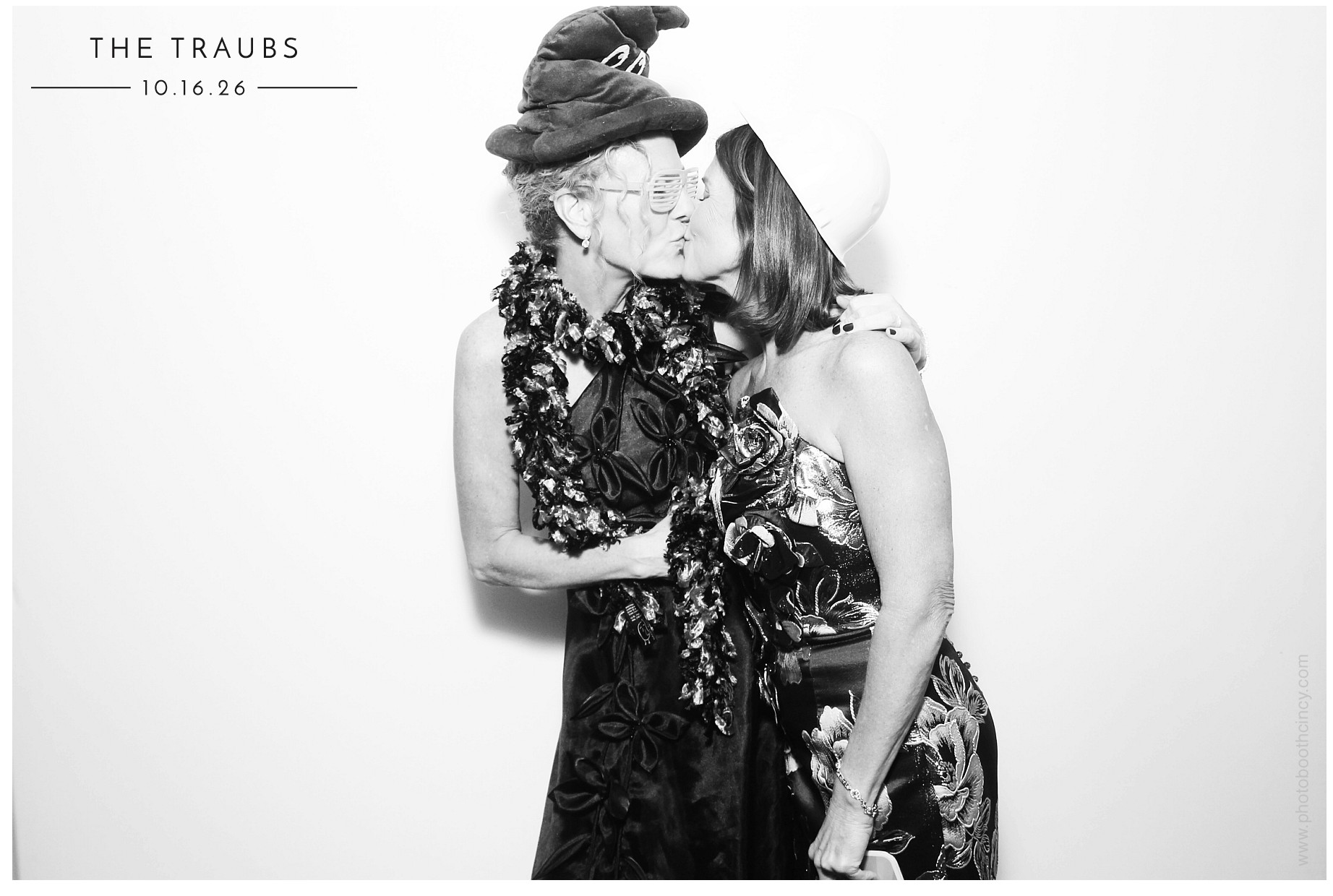 Victoria & James Wedding | View more photos from the event at gallery.photoboothcincy.com/u/PhotoBoothCincy/Victoria-James-Wedding