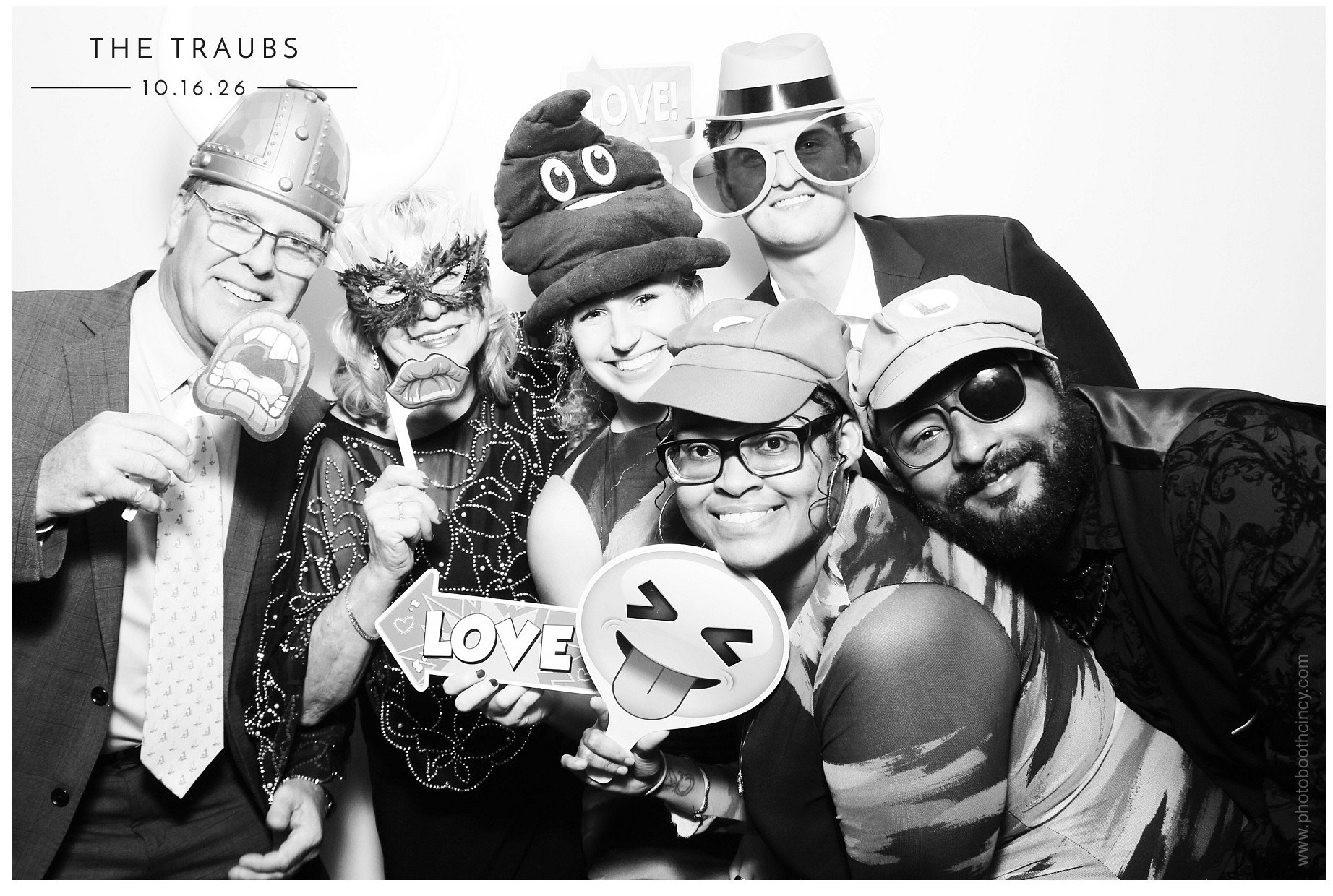 Victoria & James Wedding | View more photos from the event at gallery.photoboothcincy.com/u/PhotoBoothCincy/Victoria-James-Wedding