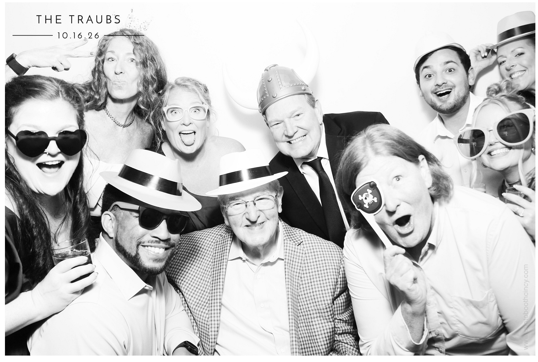 Victoria & James Wedding | View more photos from the event at gallery.photoboothcincy.com/u/PhotoBoothCincy/Victoria-James-Wedding