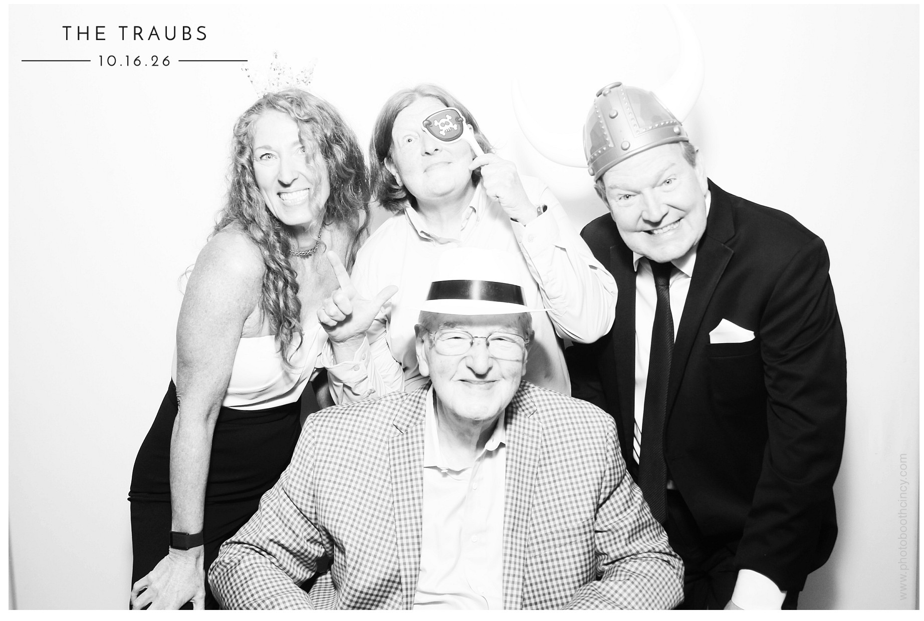 Victoria & James Wedding | View more photos from the event at gallery.photoboothcincy.com/u/PhotoBoothCincy/Victoria-James-Wedding