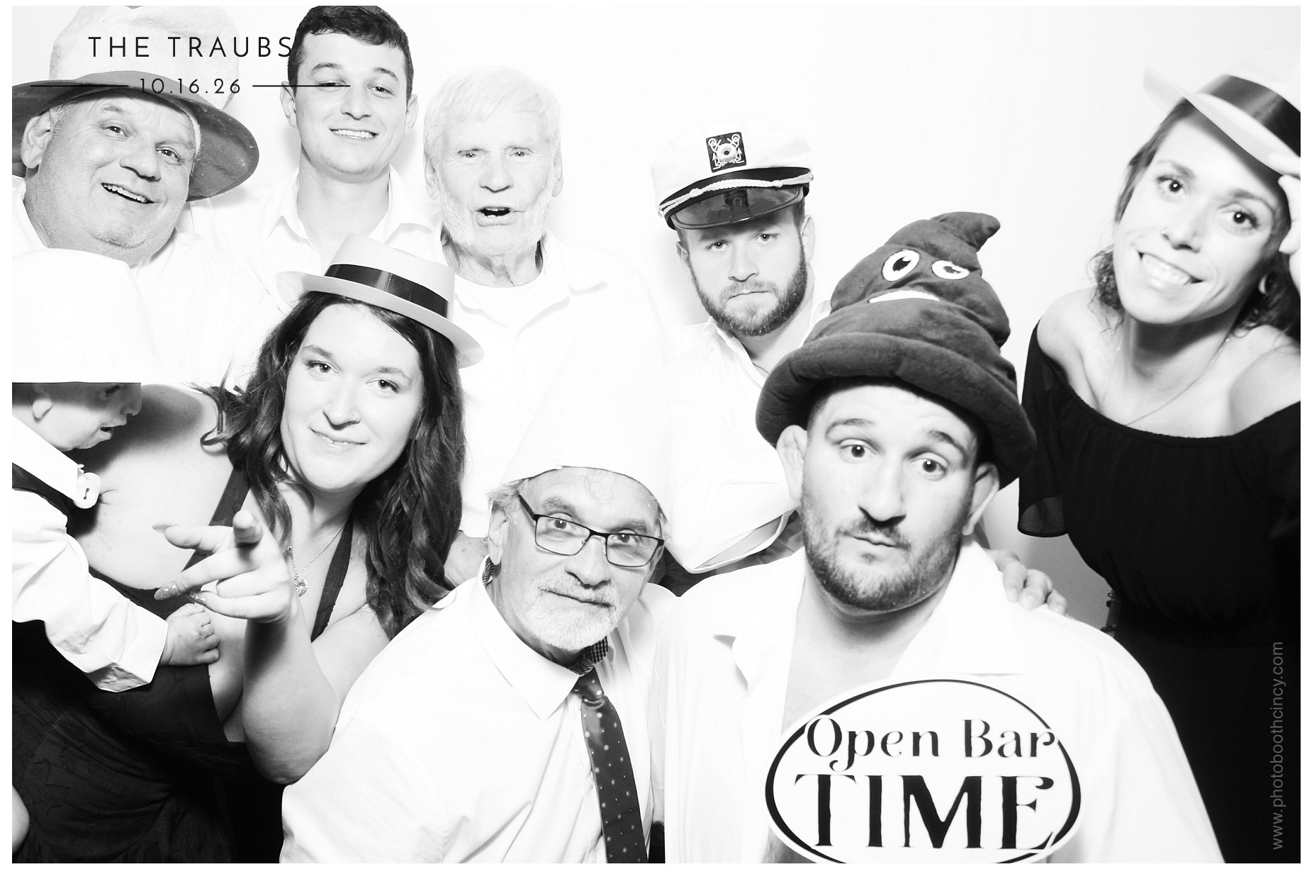 Victoria & James Wedding | View more photos from the event at gallery.photoboothcincy.com/u/PhotoBoothCincy/Victoria-James-Wedding