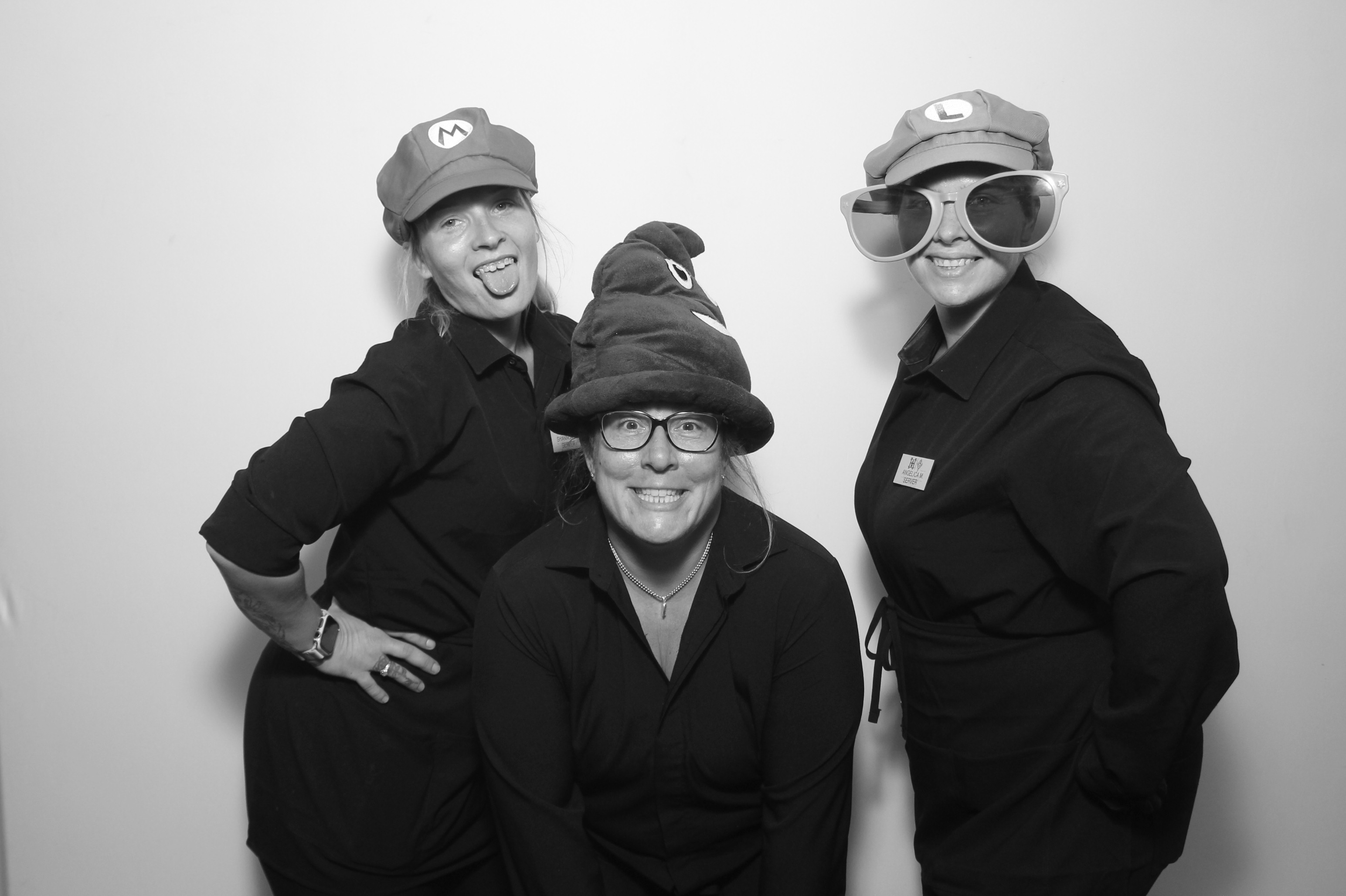 Victoria & James Wedding | View more photos from the event at gallery.photoboothcincy.com/u/PhotoBoothCincy/Victoria-James-Wedding