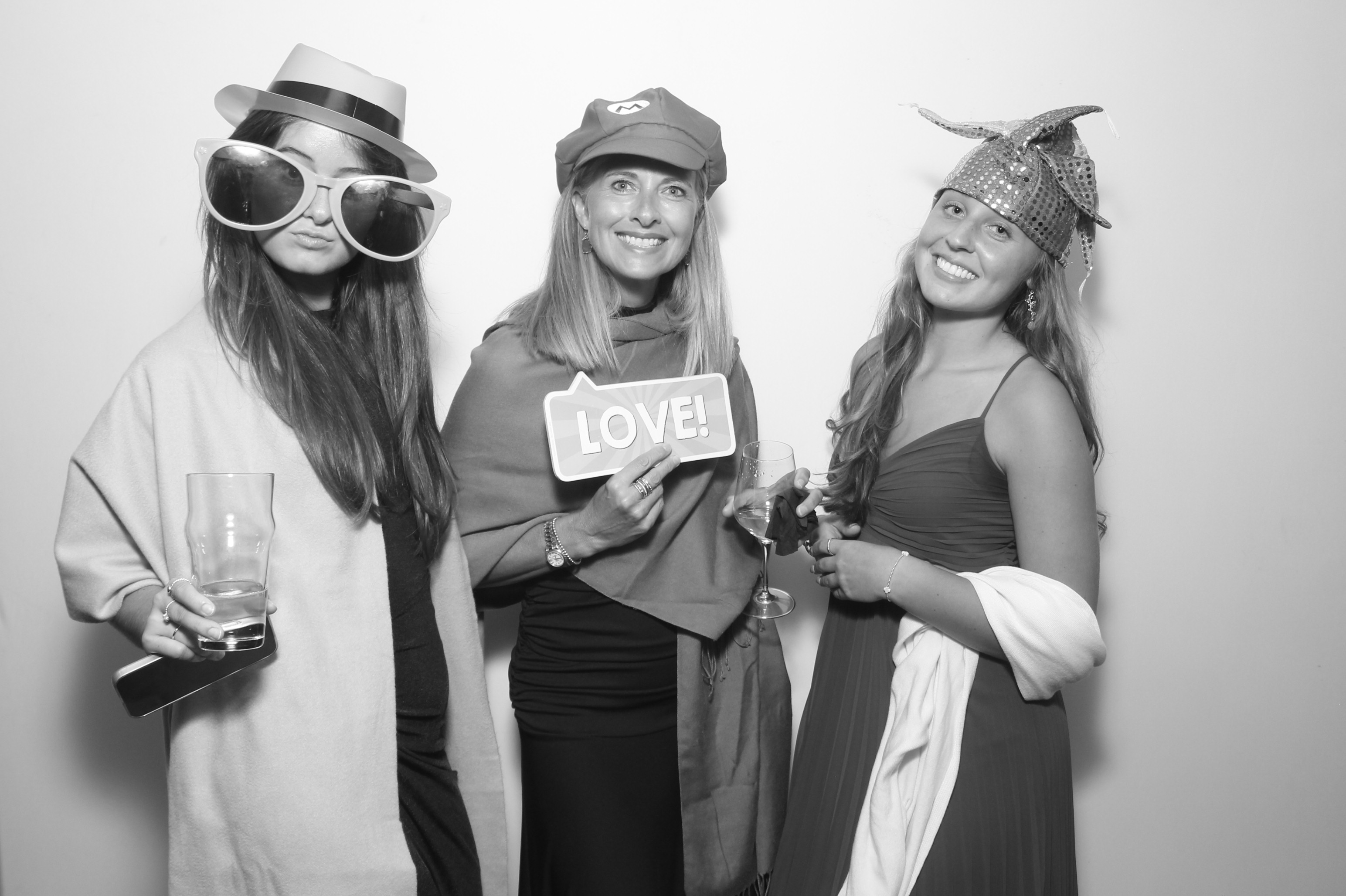 Victoria & James Wedding | View more photos from the event at gallery.photoboothcincy.com/u/PhotoBoothCincy/Victoria-James-Wedding