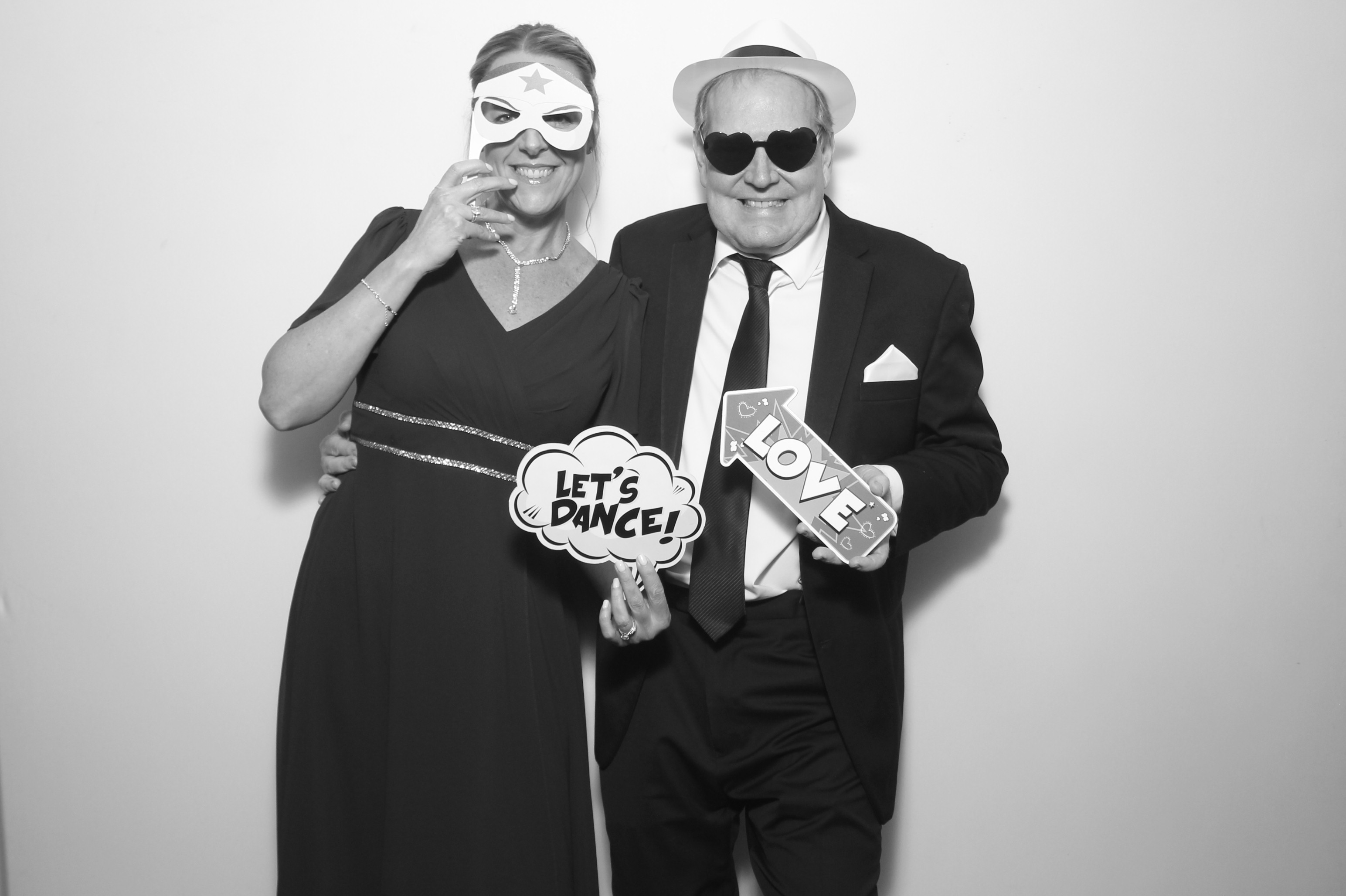 Victoria & James Wedding | View more photos from the event at gallery.photoboothcincy.com/u/PhotoBoothCincy/Victoria-James-Wedding