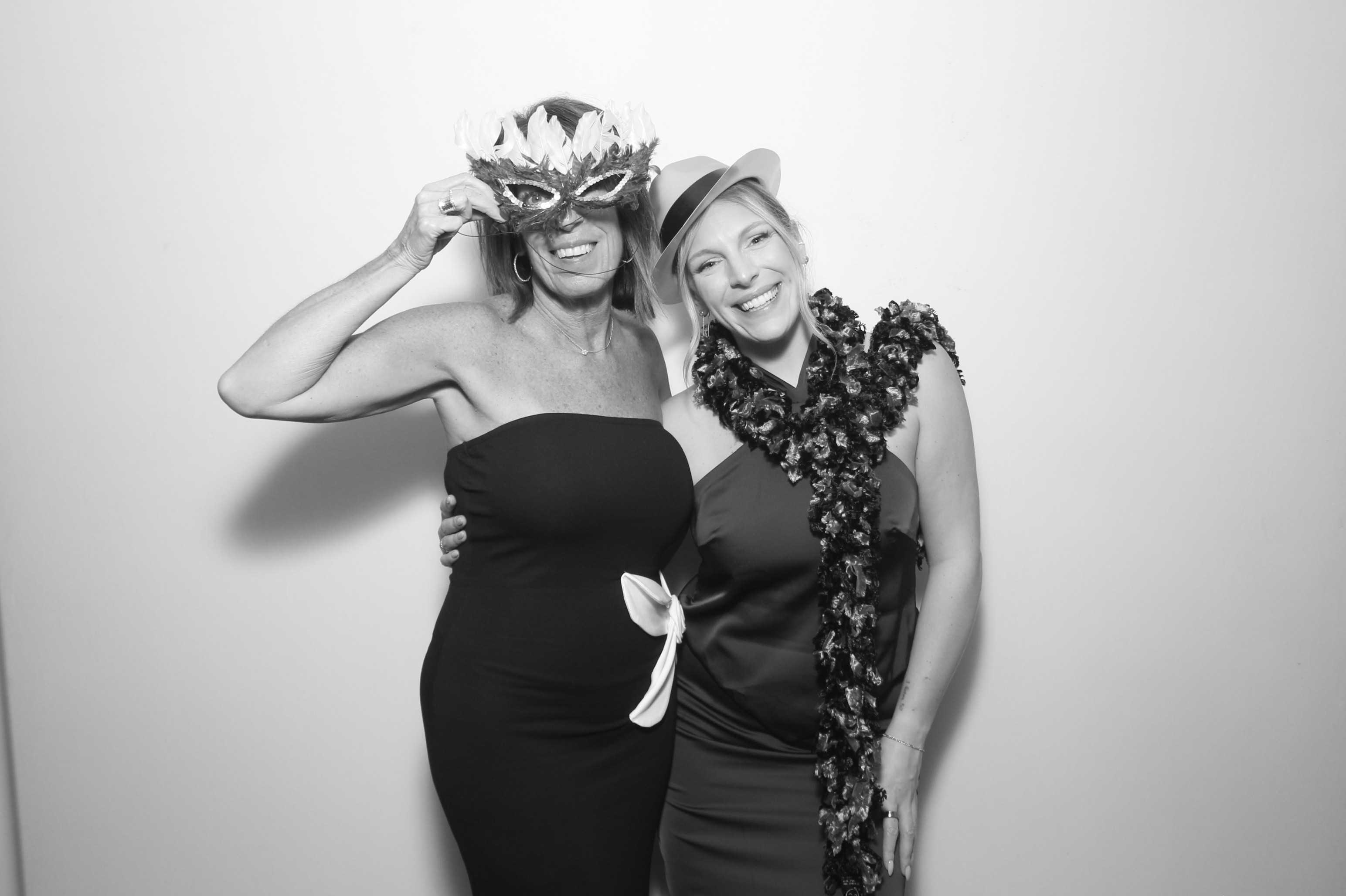 Victoria & James Wedding | View more photos from the event at gallery.photoboothcincy.com/u/PhotoBoothCincy/Victoria-James-Wedding
