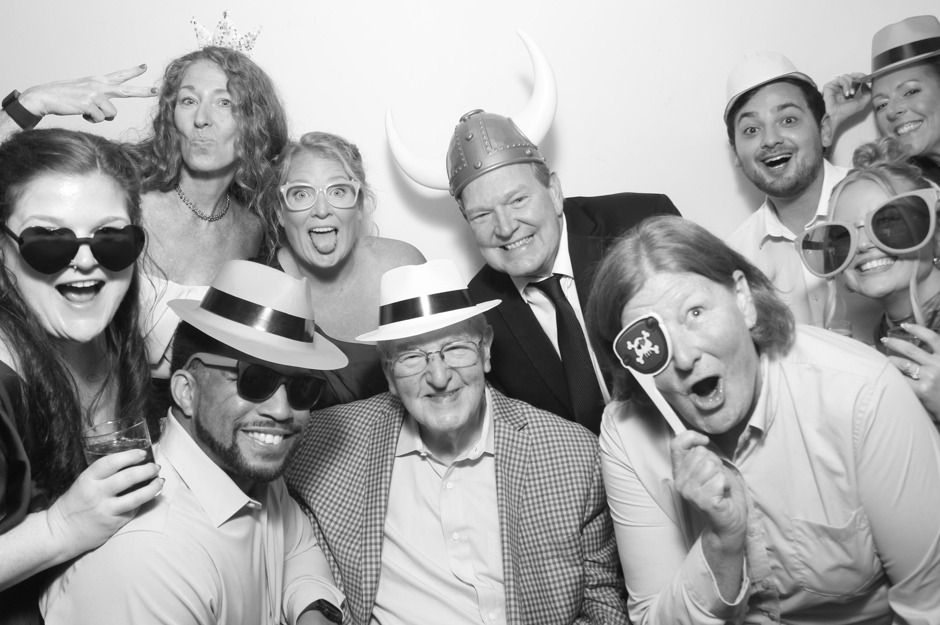 Victoria & James Wedding | View more photos from the event at gallery.photoboothcincy.com/u/PhotoBoothCincy/Victoria-James-Wedding