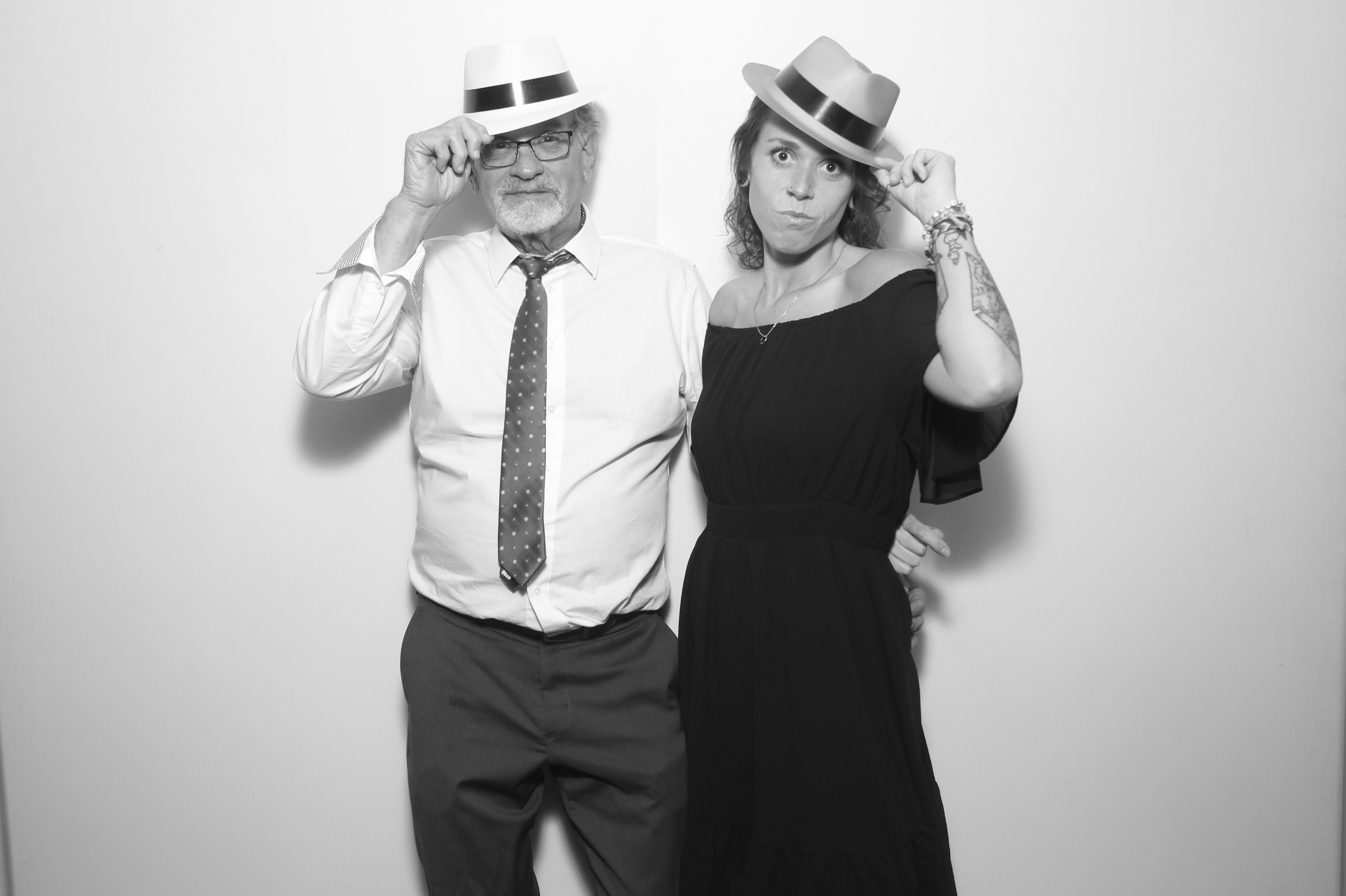 Victoria & James Wedding | View more photos from the event at gallery.photoboothcincy.com/u/PhotoBoothCincy/Victoria-James-Wedding