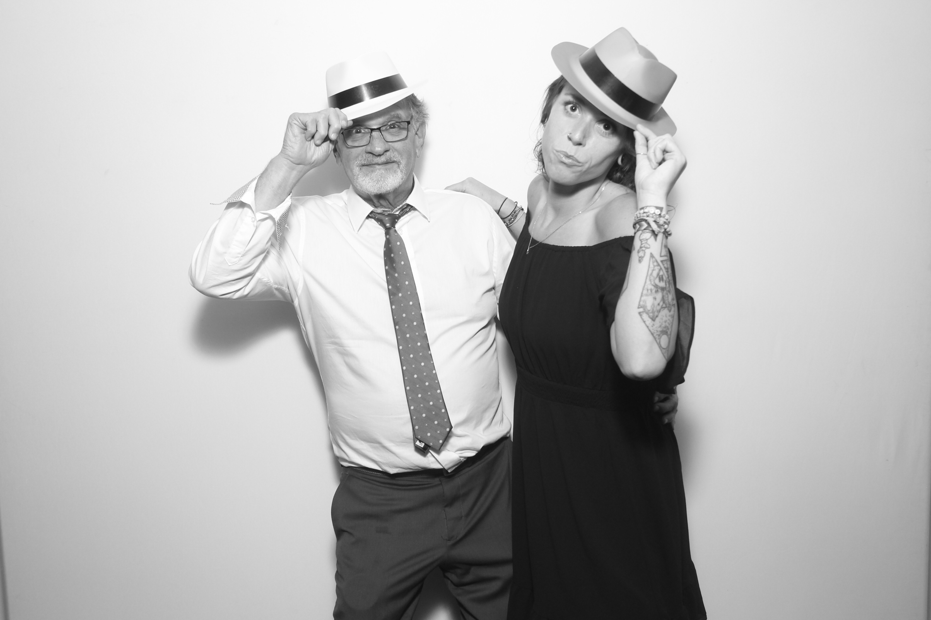 Victoria & James Wedding | View more photos from the event at gallery.photoboothcincy.com/u/PhotoBoothCincy/Victoria-James-Wedding