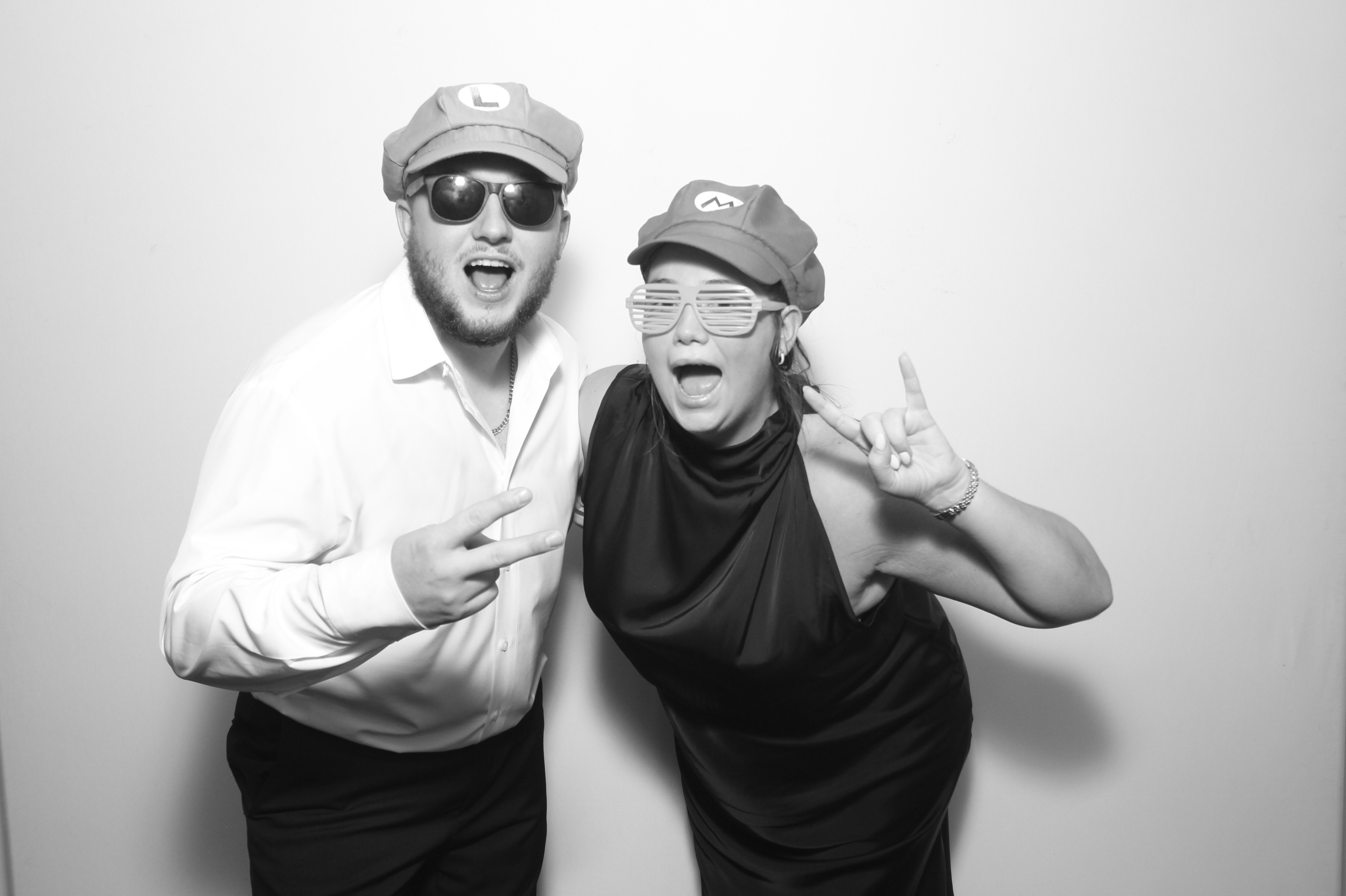 Victoria & James Wedding | View more photos from the event at gallery.photoboothcincy.com/u/PhotoBoothCincy/Victoria-James-Wedding