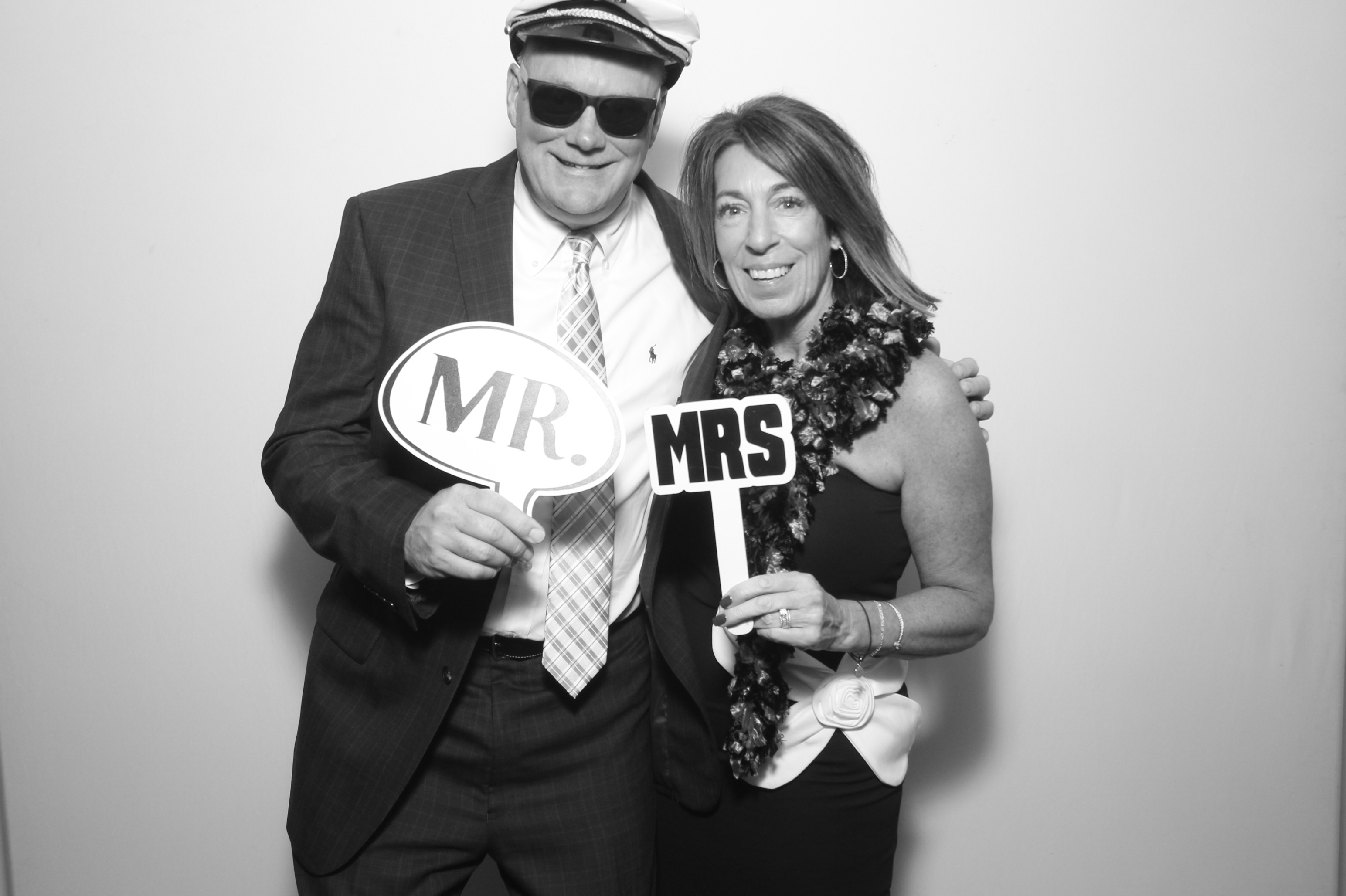 Victoria & James Wedding | View more photos from the event at gallery.photoboothcincy.com/u/PhotoBoothCincy/Victoria-James-Wedding