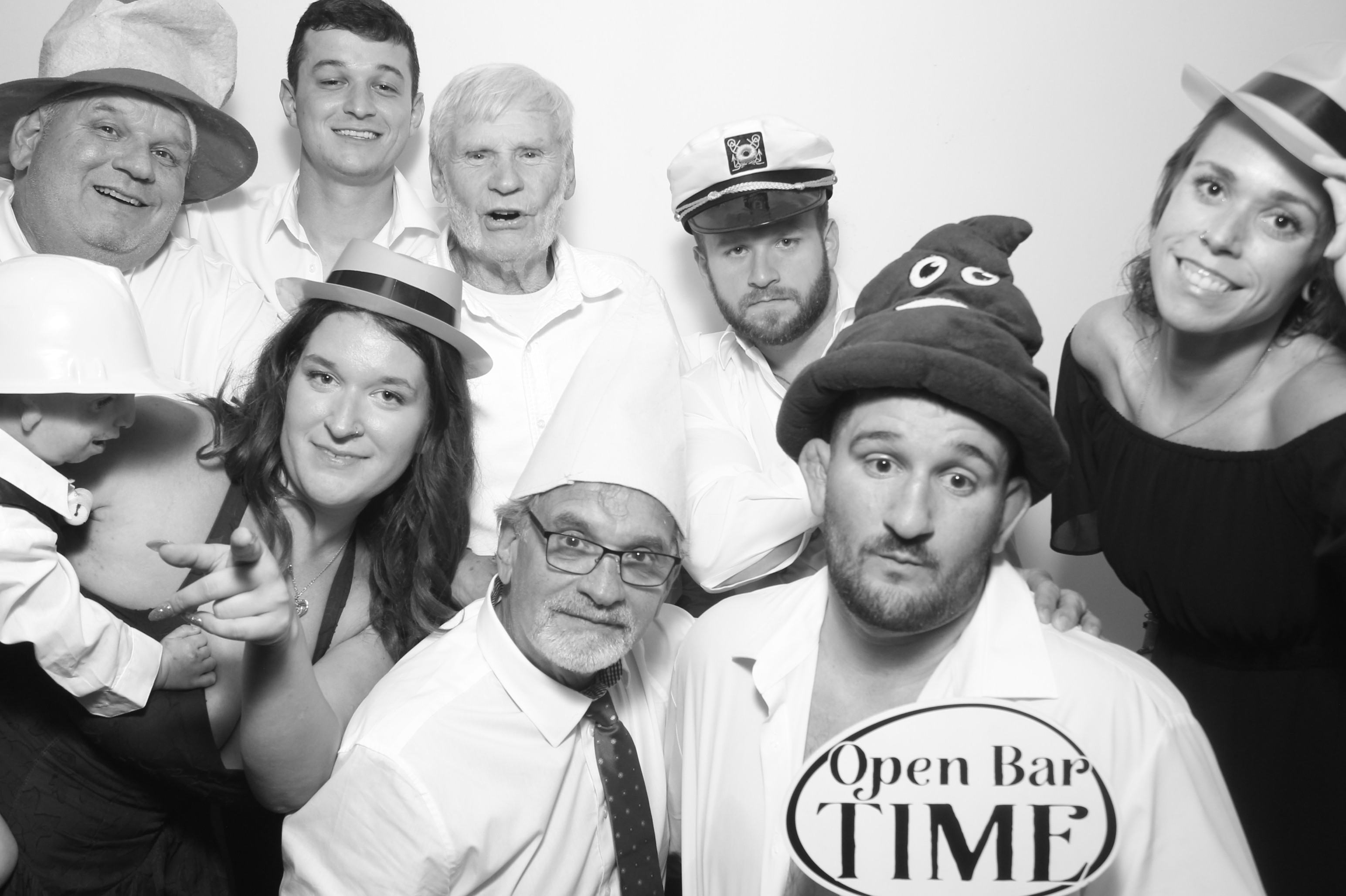 Victoria & James Wedding | View more photos from the event at gallery.photoboothcincy.com/u/PhotoBoothCincy/Victoria-James-Wedding
