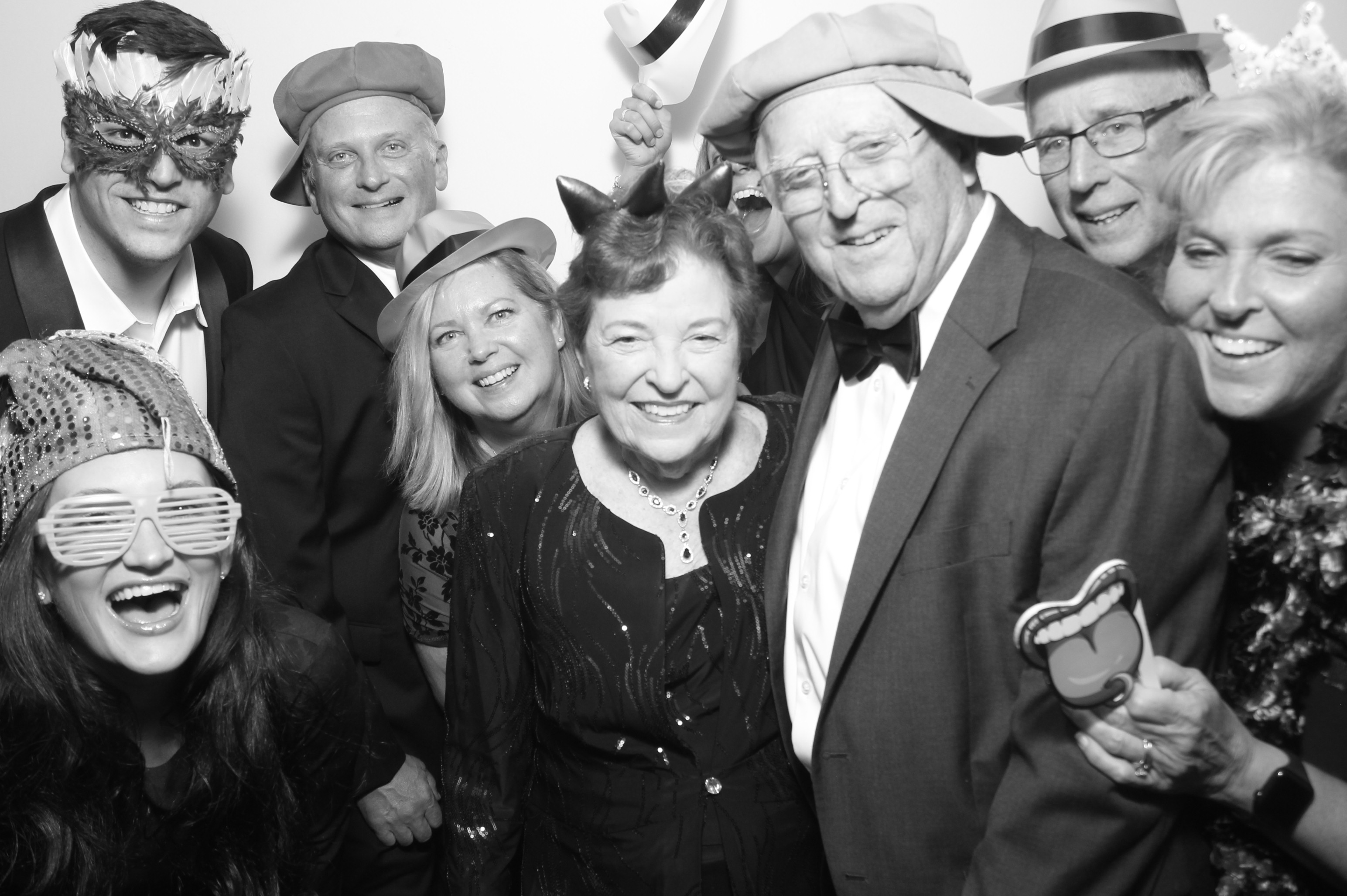 Victoria & James Wedding | View more photos from the event at gallery.photoboothcincy.com/u/PhotoBoothCincy/Victoria-James-Wedding