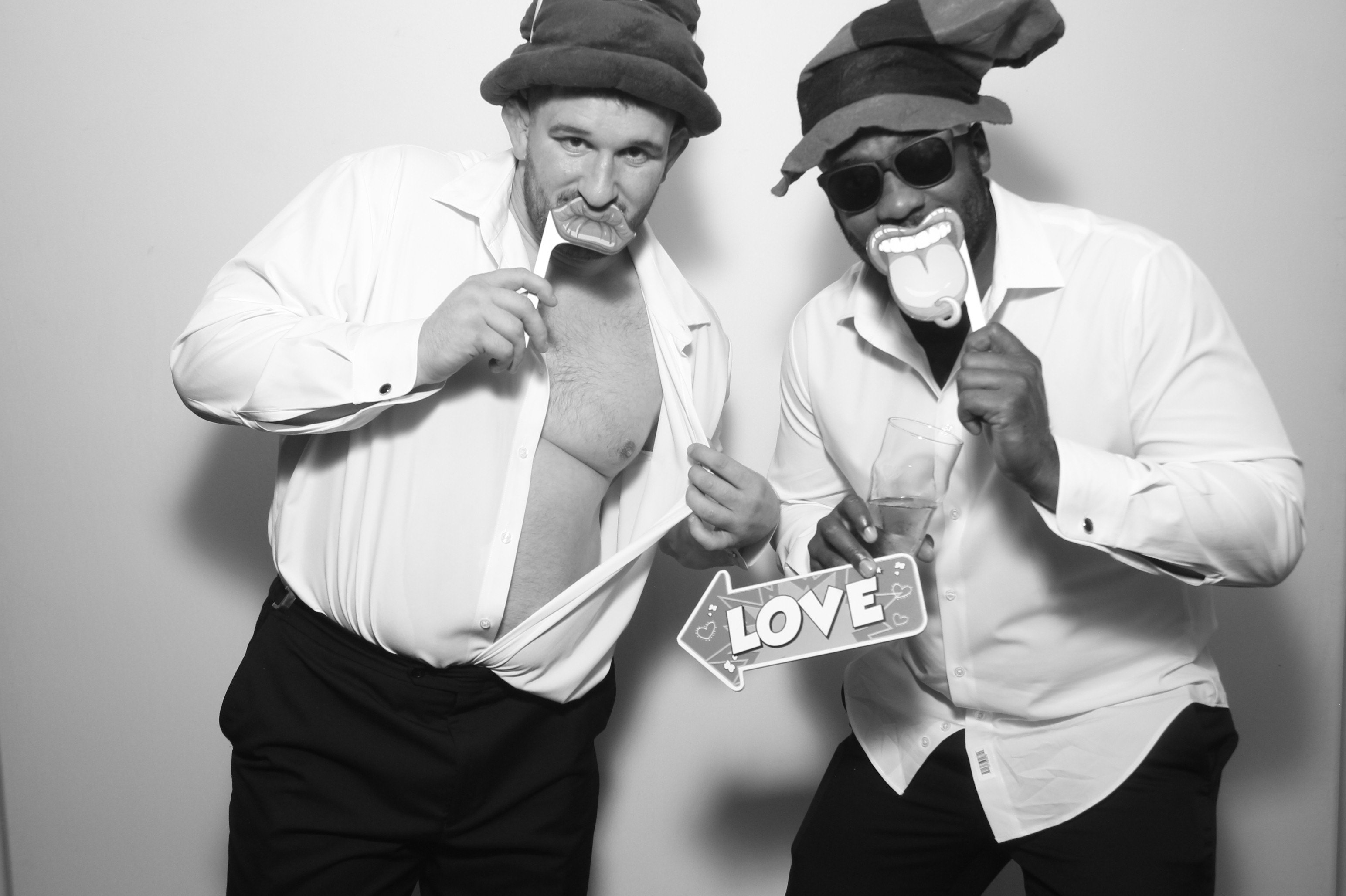 Victoria & James Wedding | View more photos from the event at gallery.photoboothcincy.com/u/PhotoBoothCincy/Victoria-James-Wedding