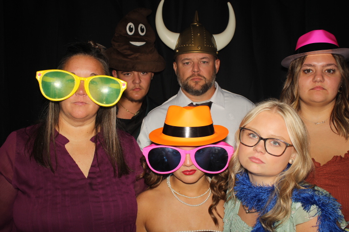 Voegeli Wedding | View more photos from the event at gallery.photoboothcincy.com/u/PhotoBoothCincy/Voegeli-Wedding