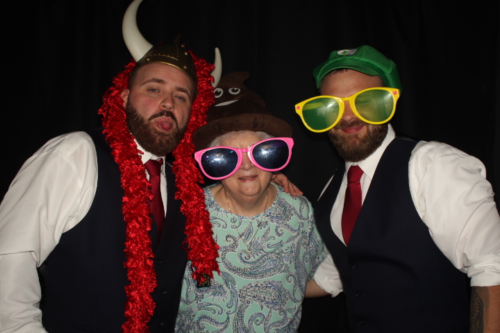 Voegeli Wedding | View more photos from the event at gallery.photoboothcincy.com/u/PhotoBoothCincy/Voegeli-Wedding