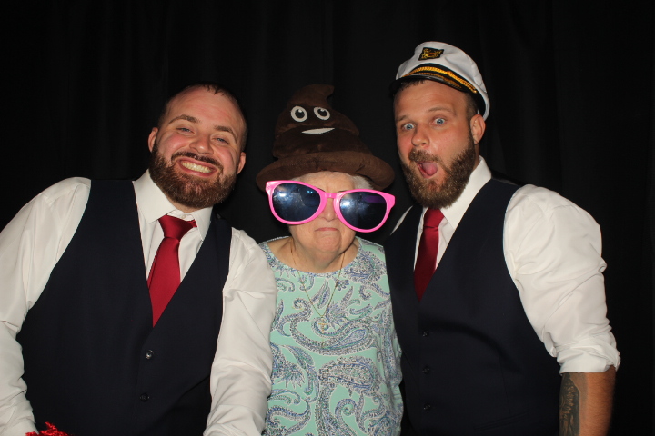 Voegeli Wedding | View more photos from the event at gallery.photoboothcincy.com/u/PhotoBoothCincy/Voegeli-Wedding