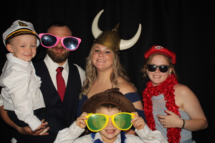 Voegeli Wedding | View more photos from the event at gallery.photoboothcincy.com/u/PhotoBoothCincy/Voegeli-Wedding