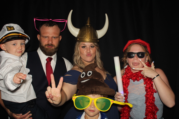 Voegeli Wedding | View more photos from the event at gallery.photoboothcincy.com/u/PhotoBoothCincy/Voegeli-Wedding