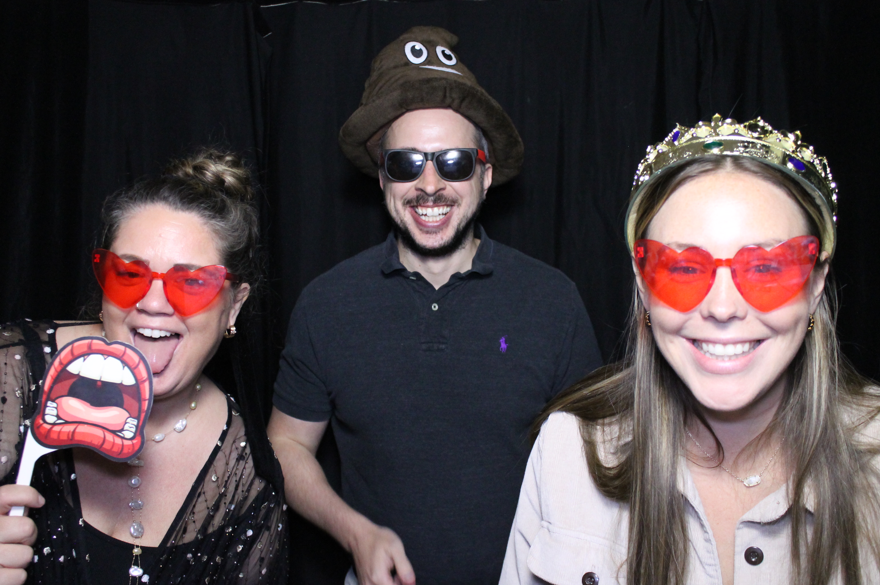 WHHS Homecoming | View more photos from the event at gallery.photoboothcincy.com/u/PhotoBoothCincy/WHHS-Homecoming