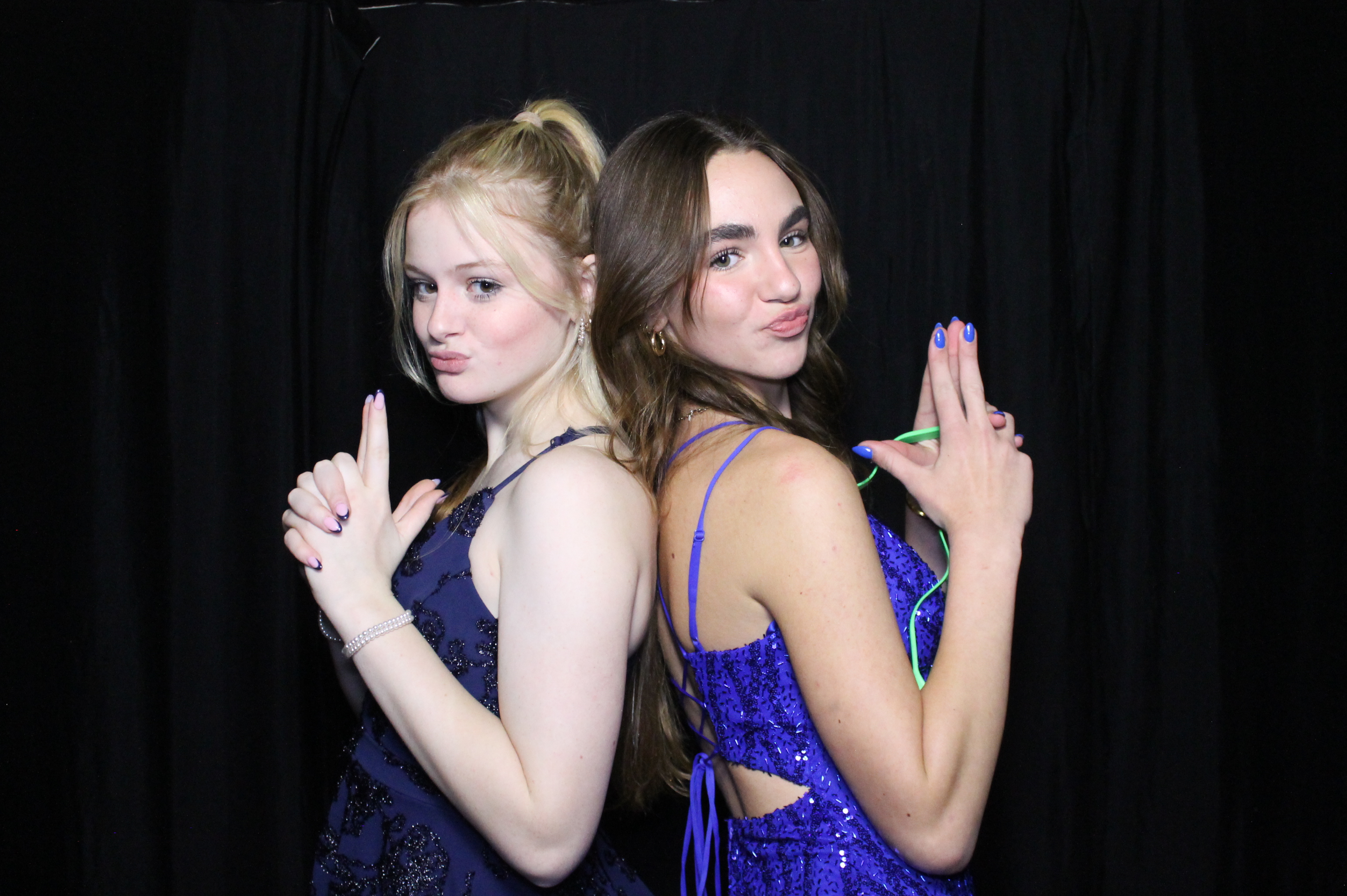WHHS Homecoming | View more photos from the event at gallery.photoboothcincy.com/u/PhotoBoothCincy/WHHS-Homecoming