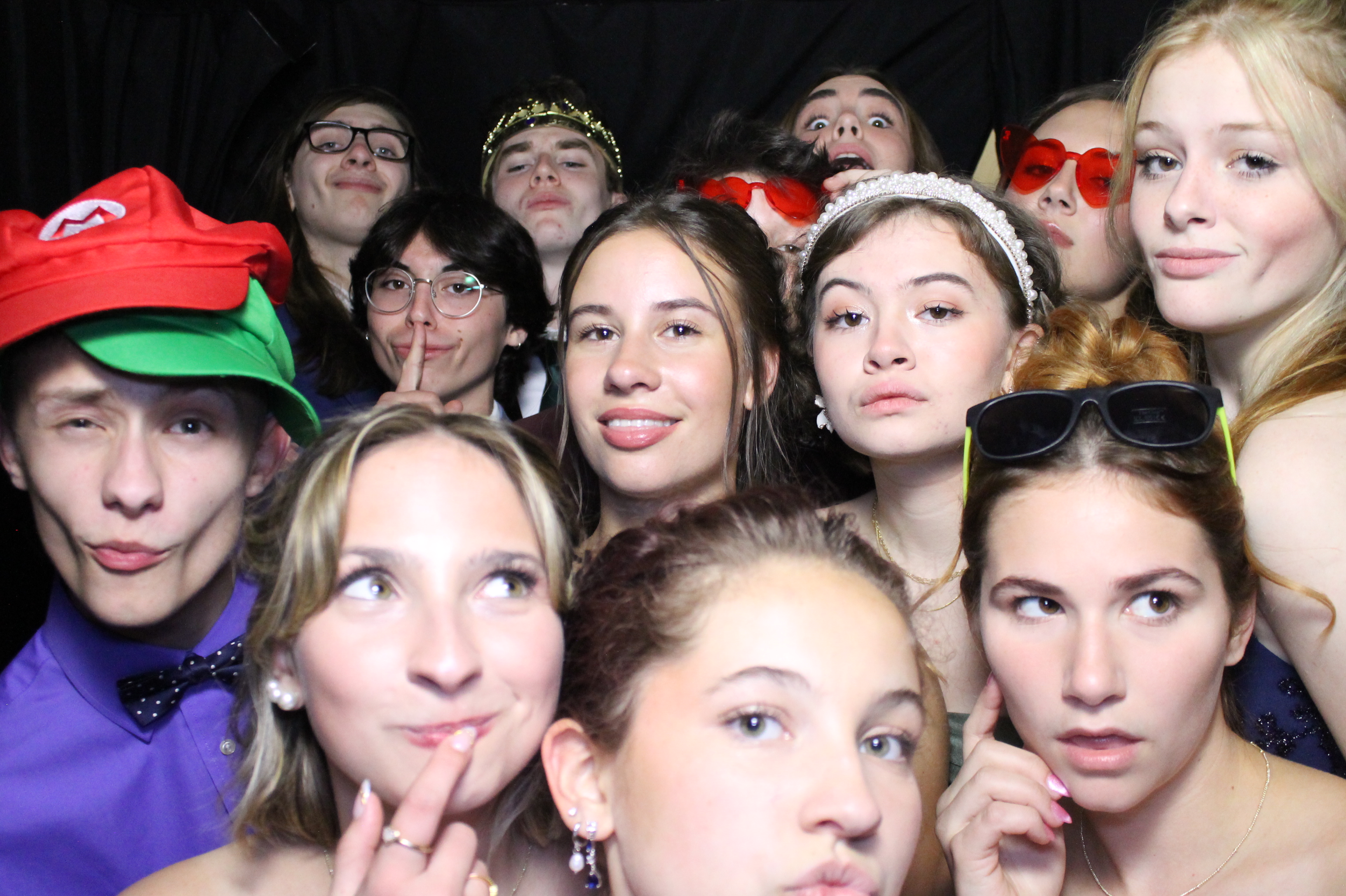 WHHS Homecoming | View more photos from the event at gallery.photoboothcincy.com/u/PhotoBoothCincy/WHHS-Homecoming
