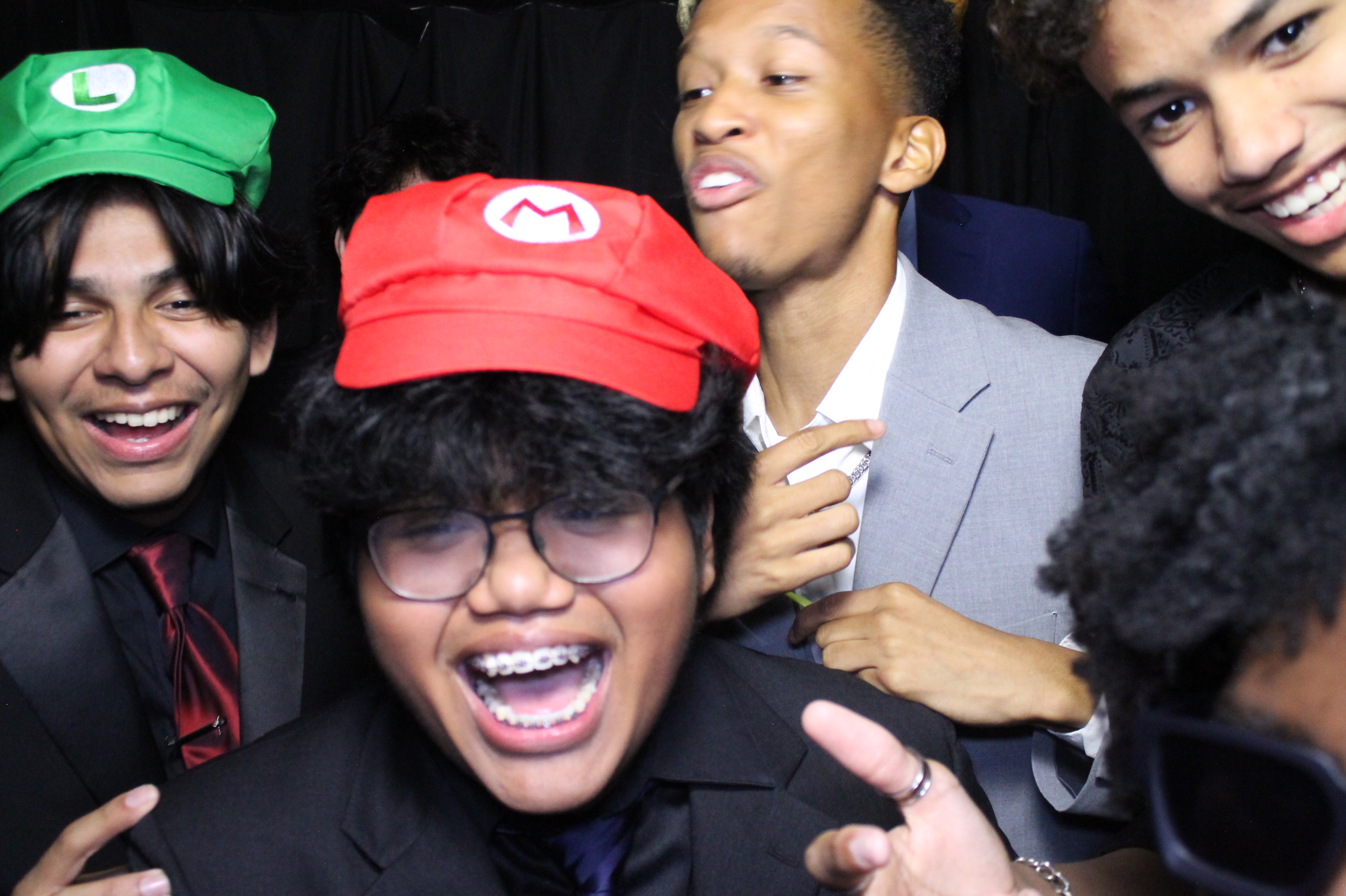 WHHS Homecoming | View more photos from the event at gallery.photoboothcincy.com/u/PhotoBoothCincy/WHHS-Homecoming